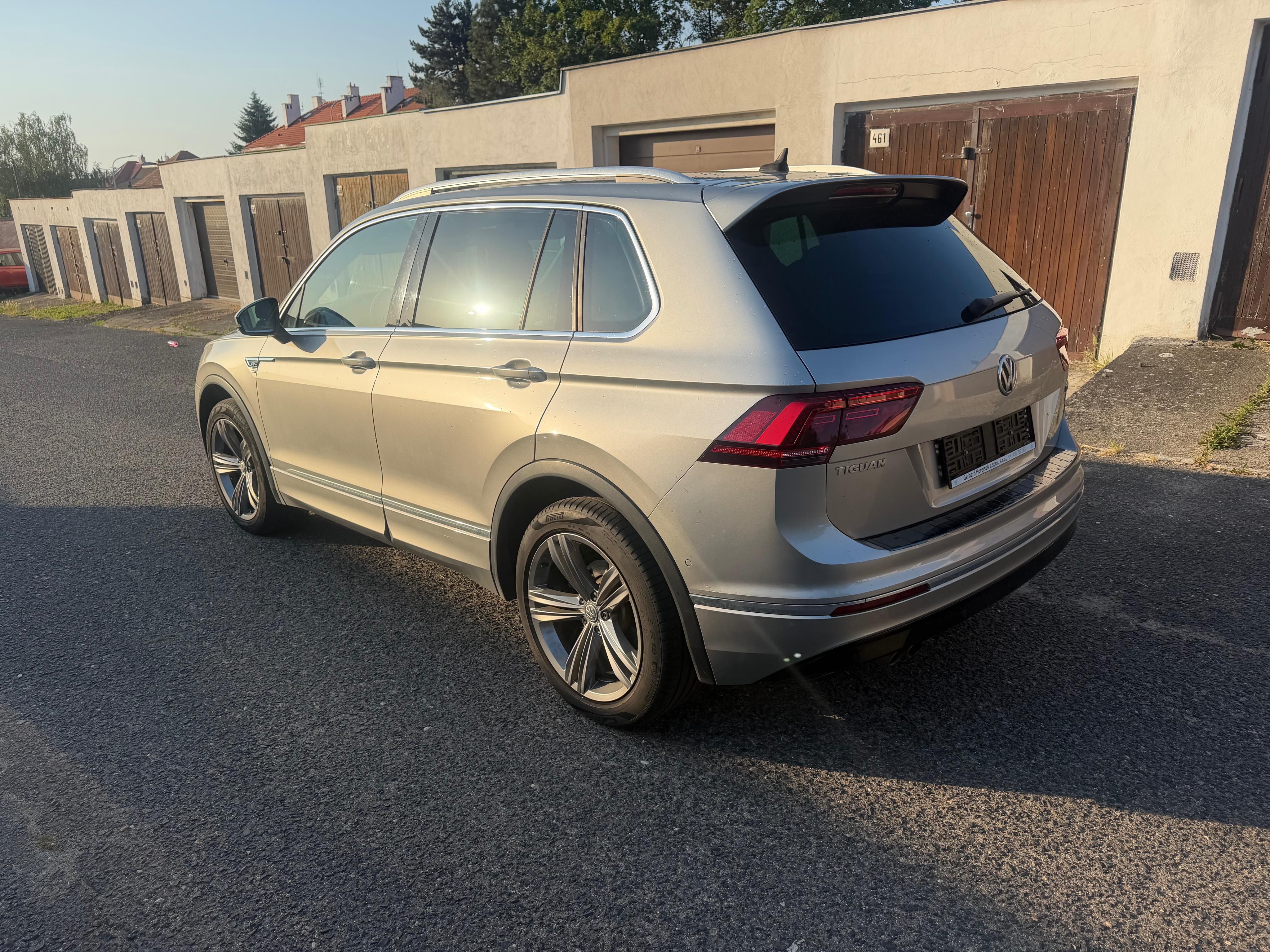 Volkswagen Tiguan, RLine 4x4 140 KW - fotka 4