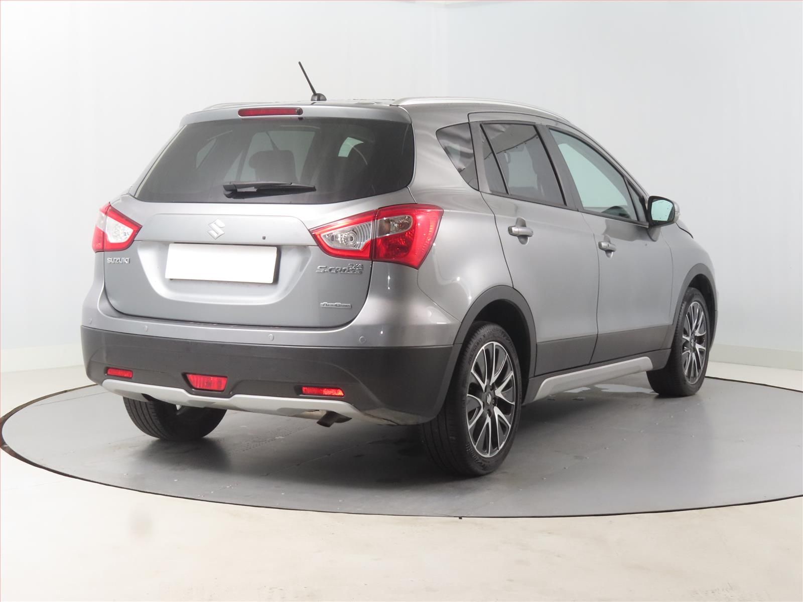 Suzuki SX4 S-Cross, 1.6 VVT AllGrip, 4X4, Automat - fotka 5