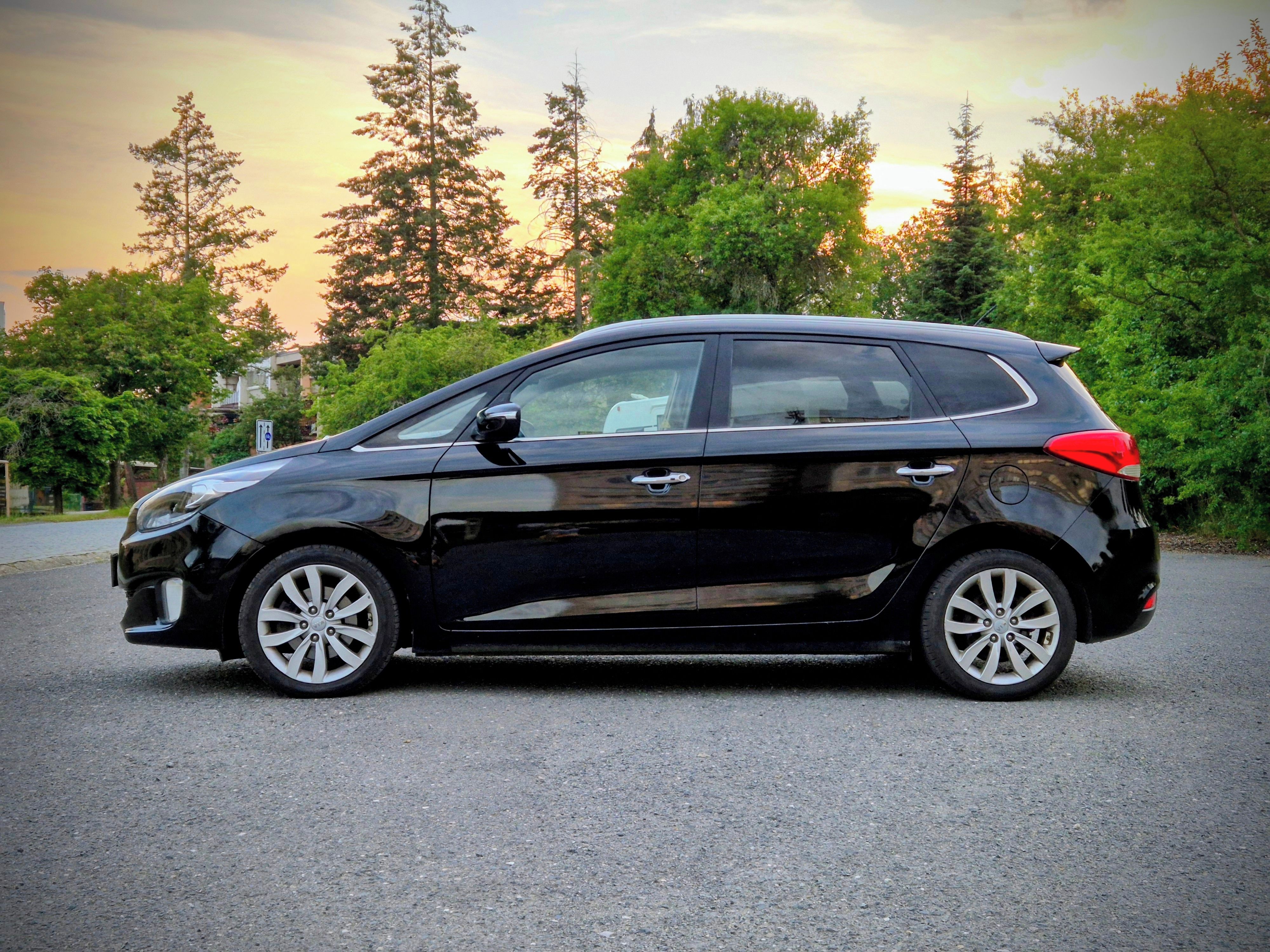 Kia Carens, Kia Carens 1.7 CRDi 7-míst TOP