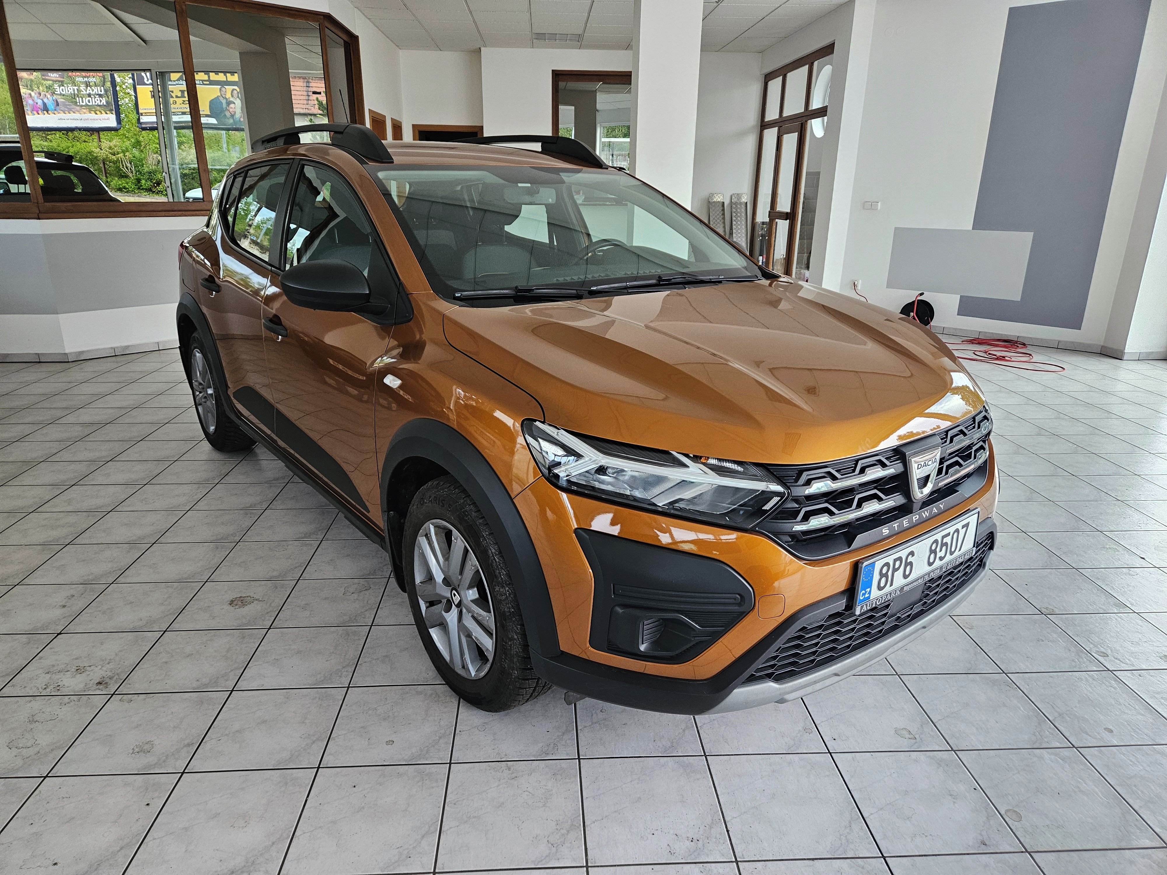 Dacia Sandero, 1,0 TCe STEPWAY KLIMA ZÁVĚS - fotka 4