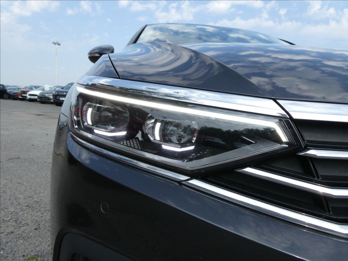 Volkswagen Passat, 2,0 TDi DSG FULL LED BUSINESS - fotka 5