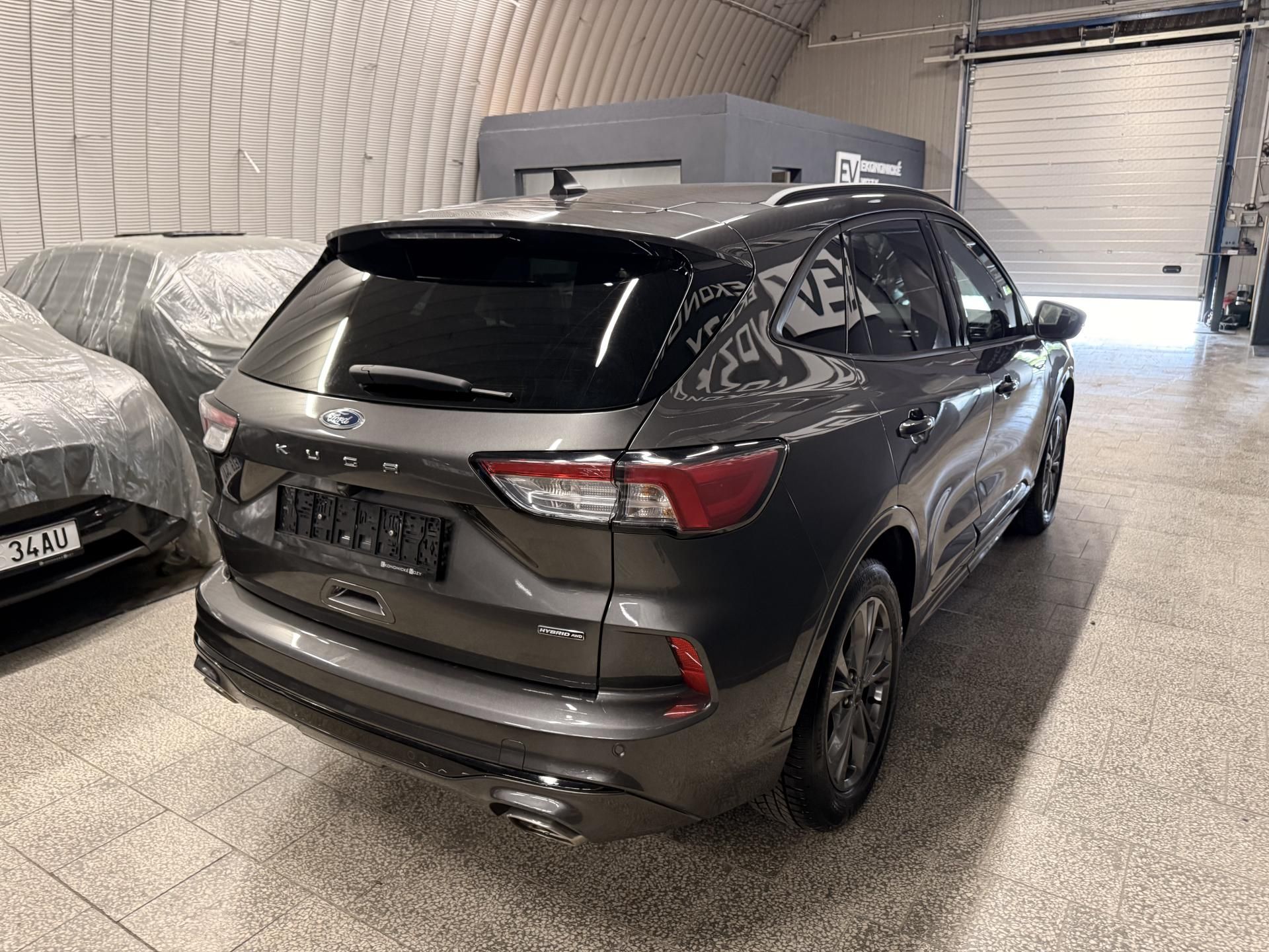 Ford Kuga, 2.5 HIBRID,4x4, ST-LINE - fotka 5