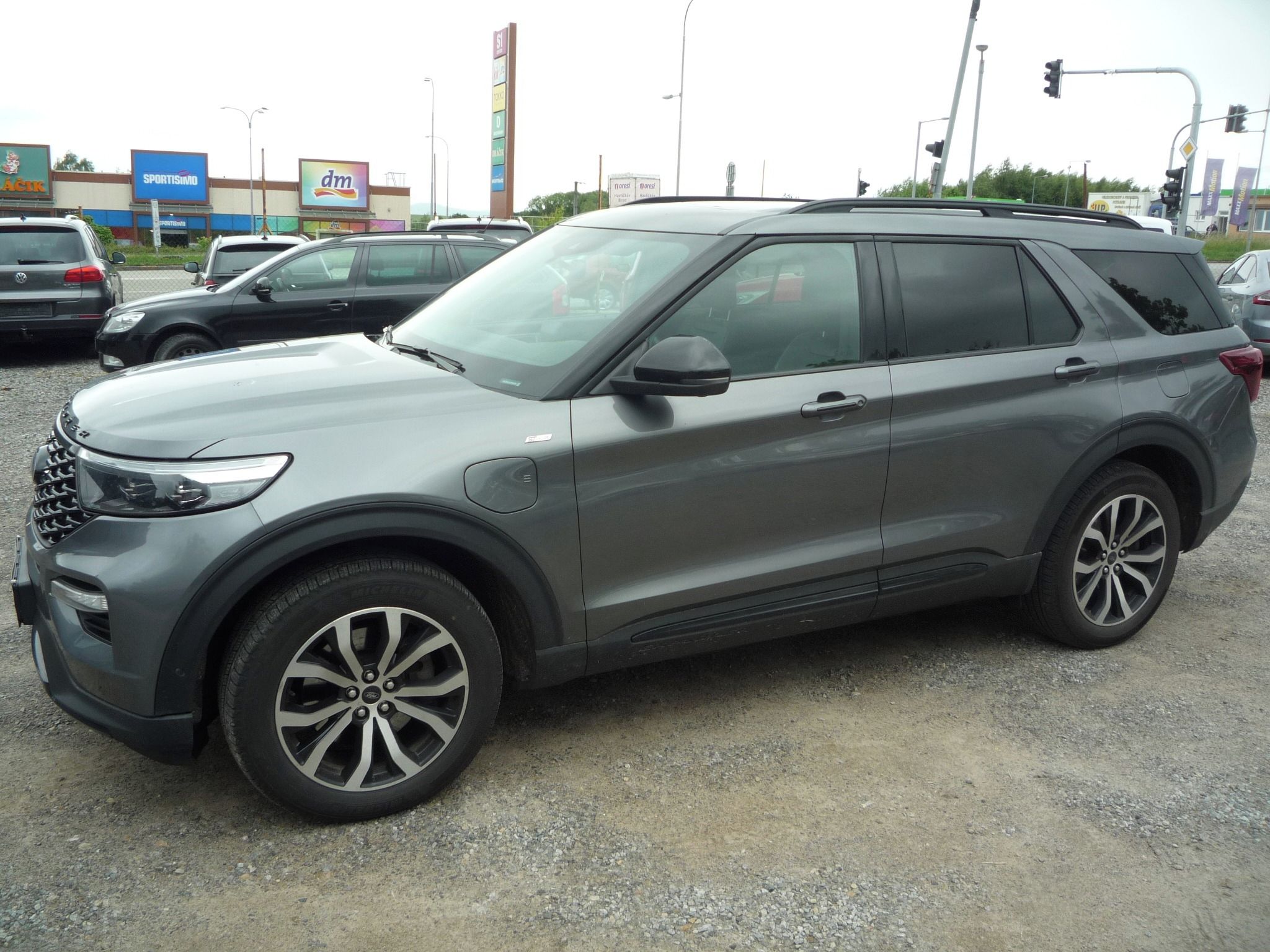 Ford Explorer, 3,0EcoBoostST LINE Servisováno - fotka 2