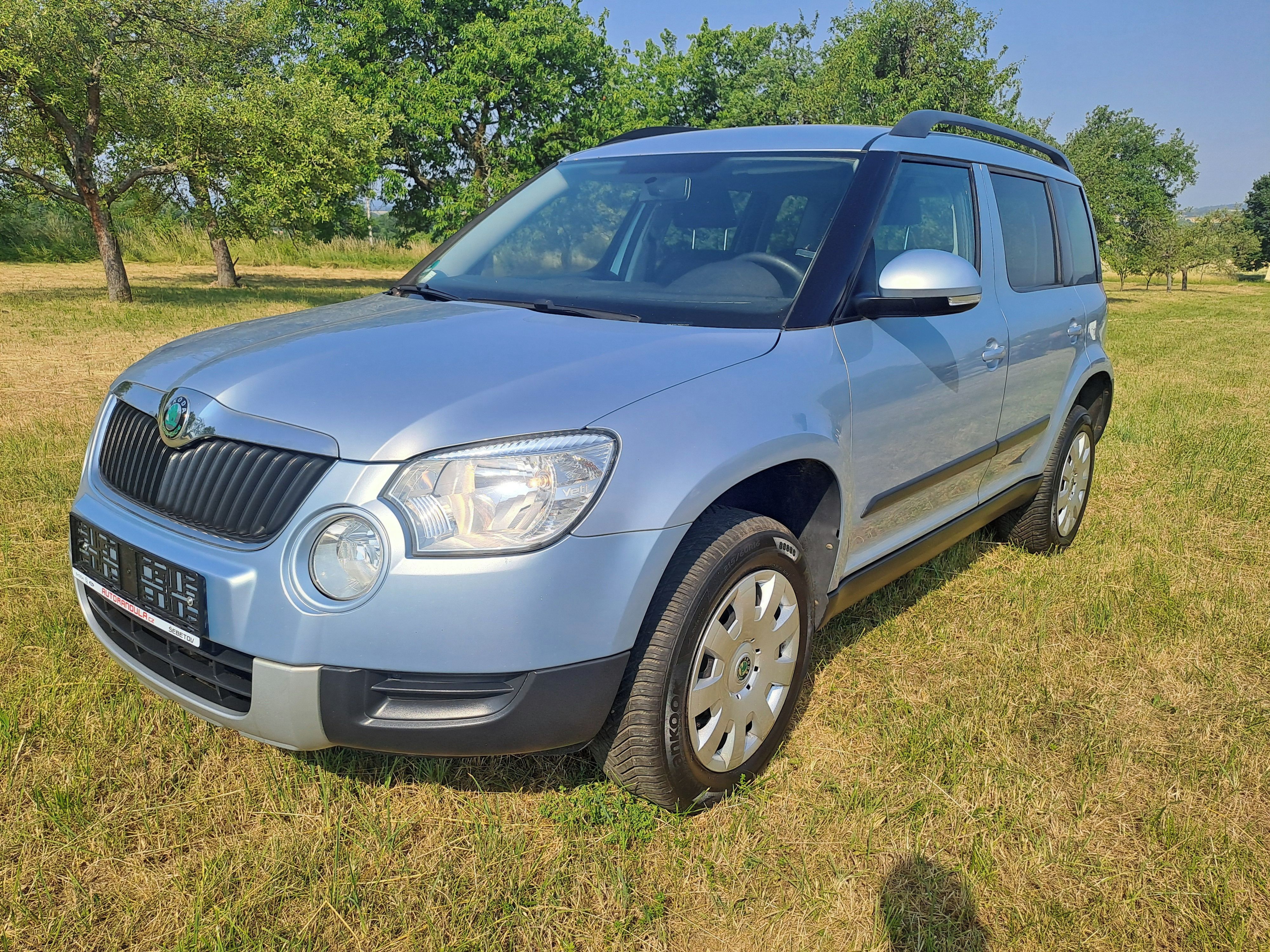 Škoda Yeti, 1,2TSI ACTIV 1.MAJ,S.KNIHA,TOP - fotka 3