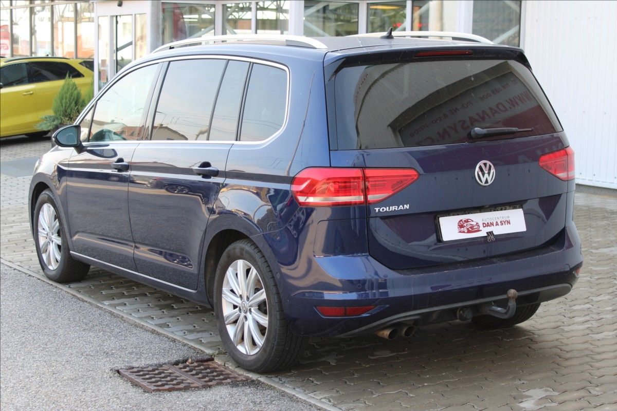 Volkswagen Touran, 1,4 TSI DSG Highline - fotka 4