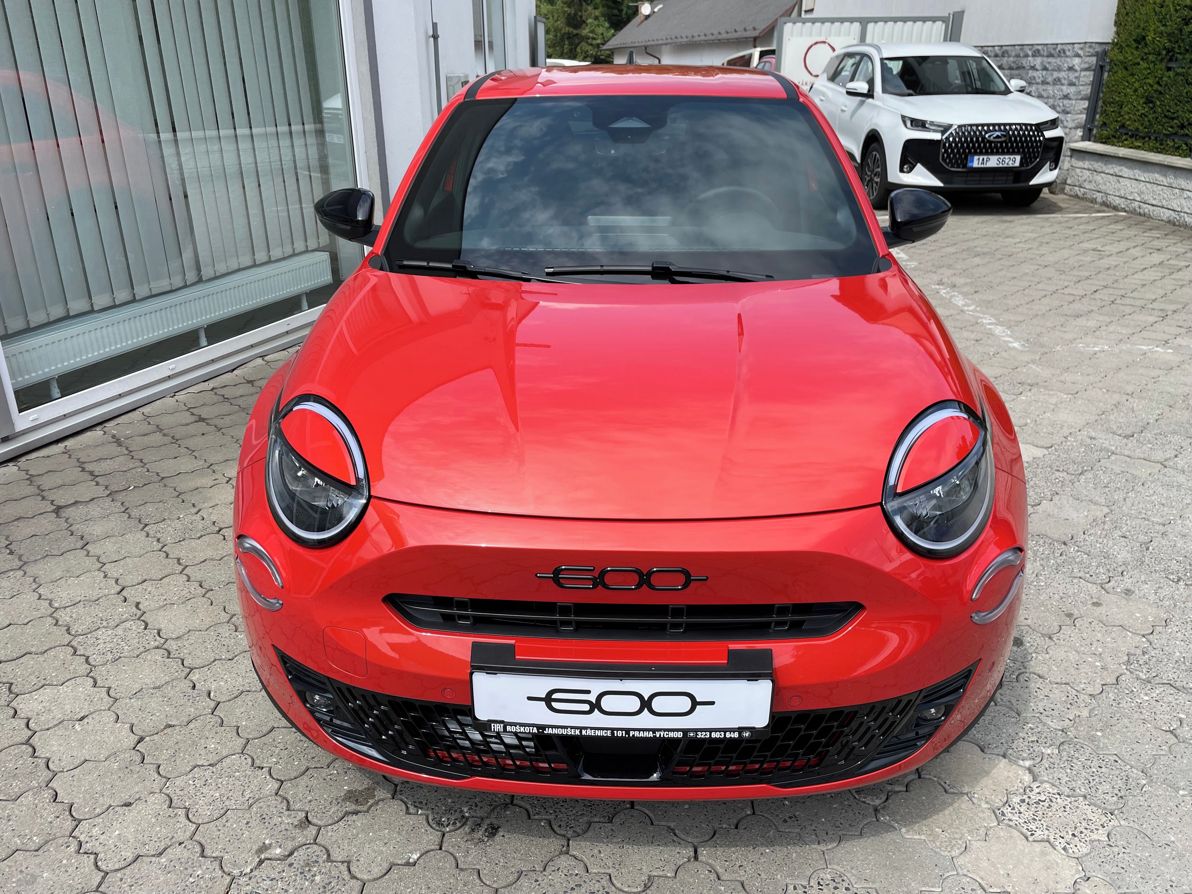 Fiat 600, 1.2 Turbo 100k Sport - fotka 2