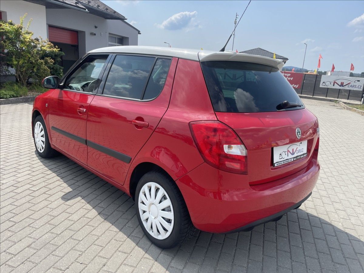 Škoda Fabia, 1,6 i 77kw Sportline Klimatron - fotka 3