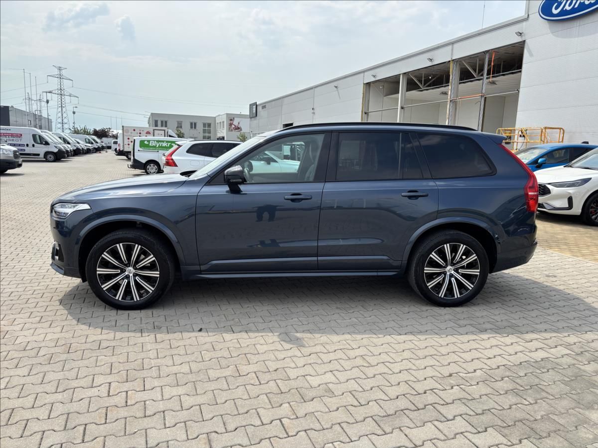 Volvo XC90, 2,0 B5 AWD diesel Plus Dark - fotka 2