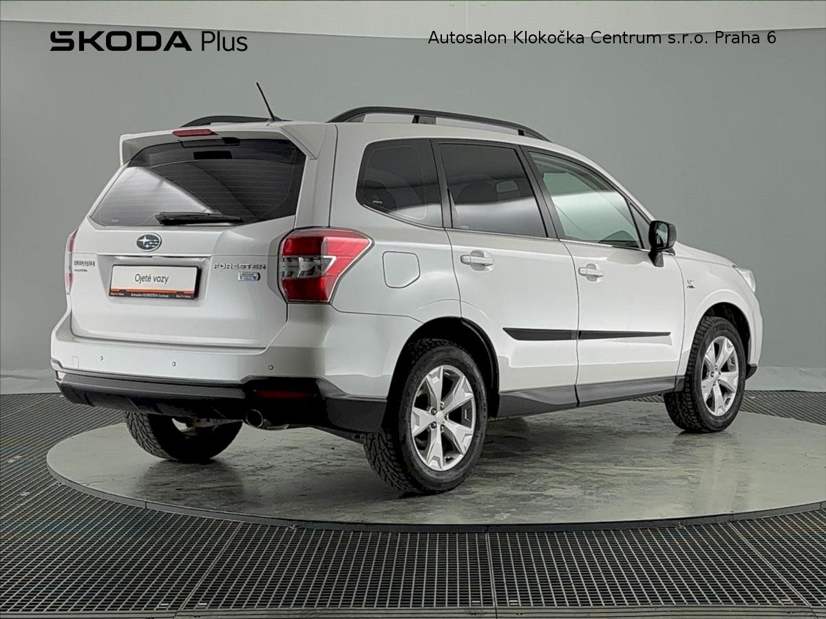 Subaru Forester, D108 kW Active 4x4 - fotka 2