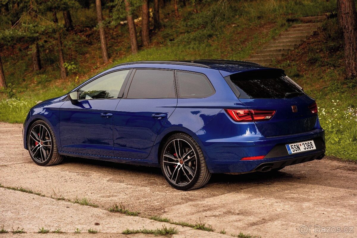 Seat Leon, 2.0 TSI 221kW DSG Cupra 4Drive - fotka 2