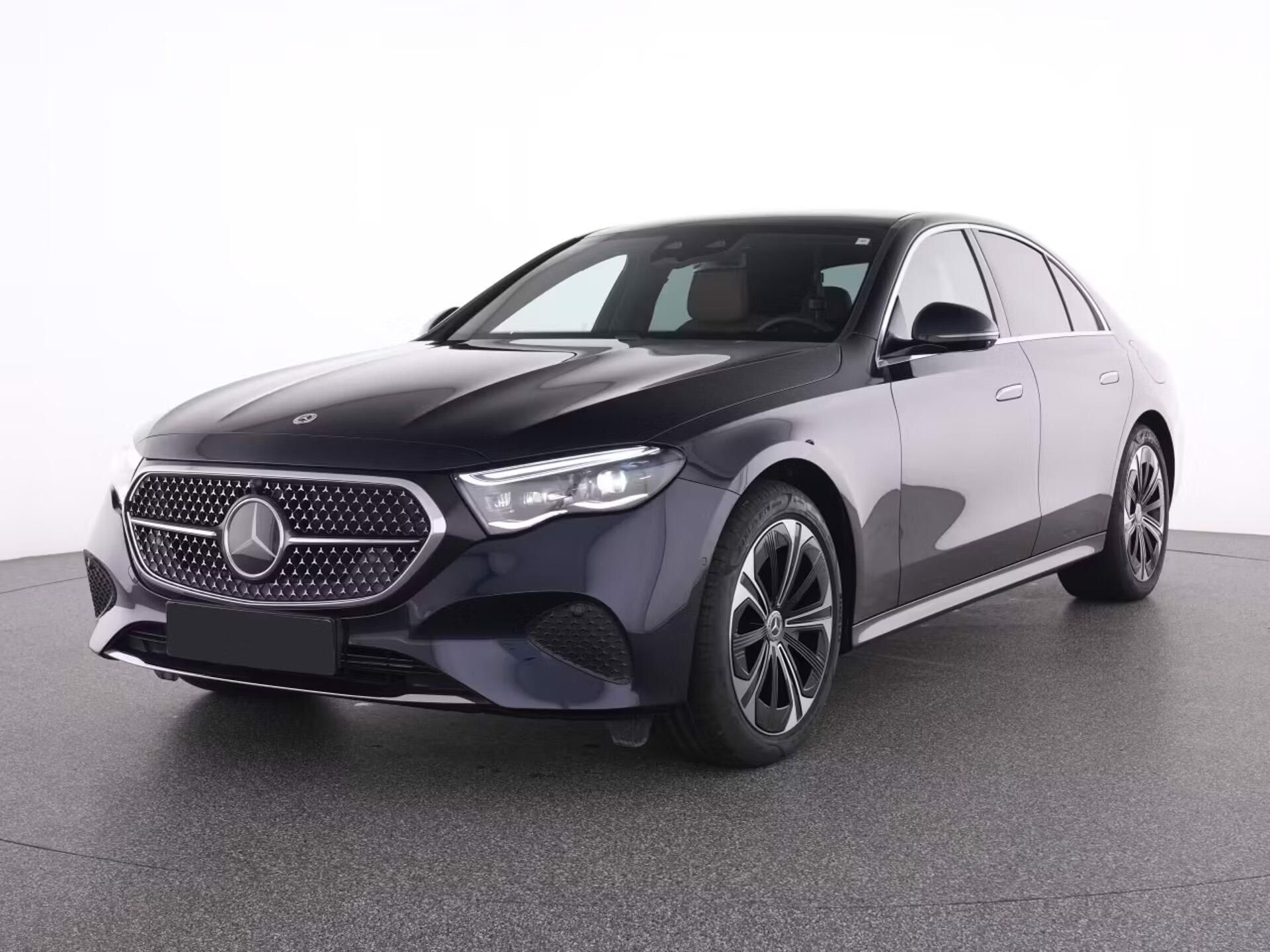 Mercedes-Benz Třídy E, 300 de 4M Avantgarde Pano Vent