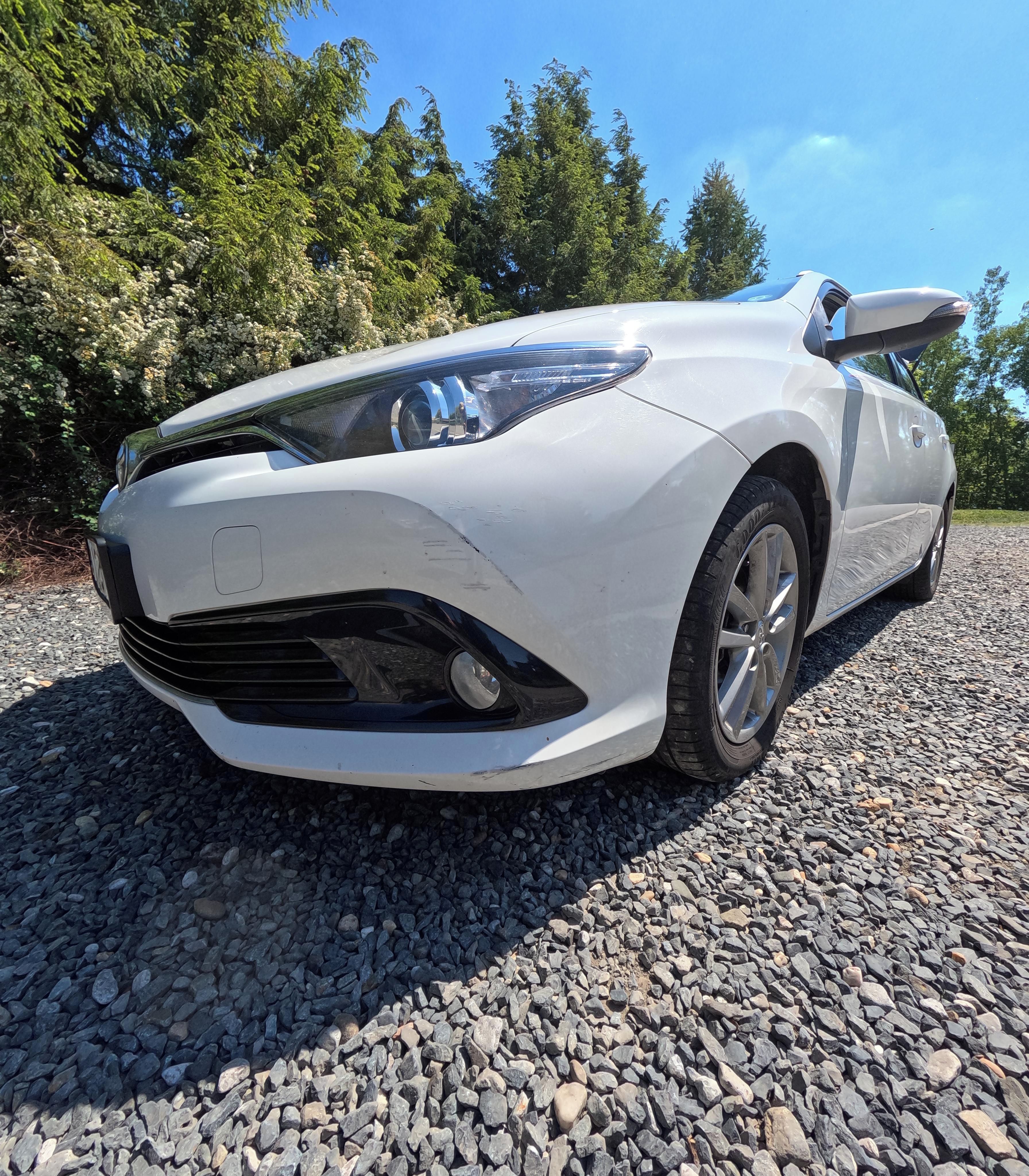Toyota Auris, 1.6 BA - fotka 2