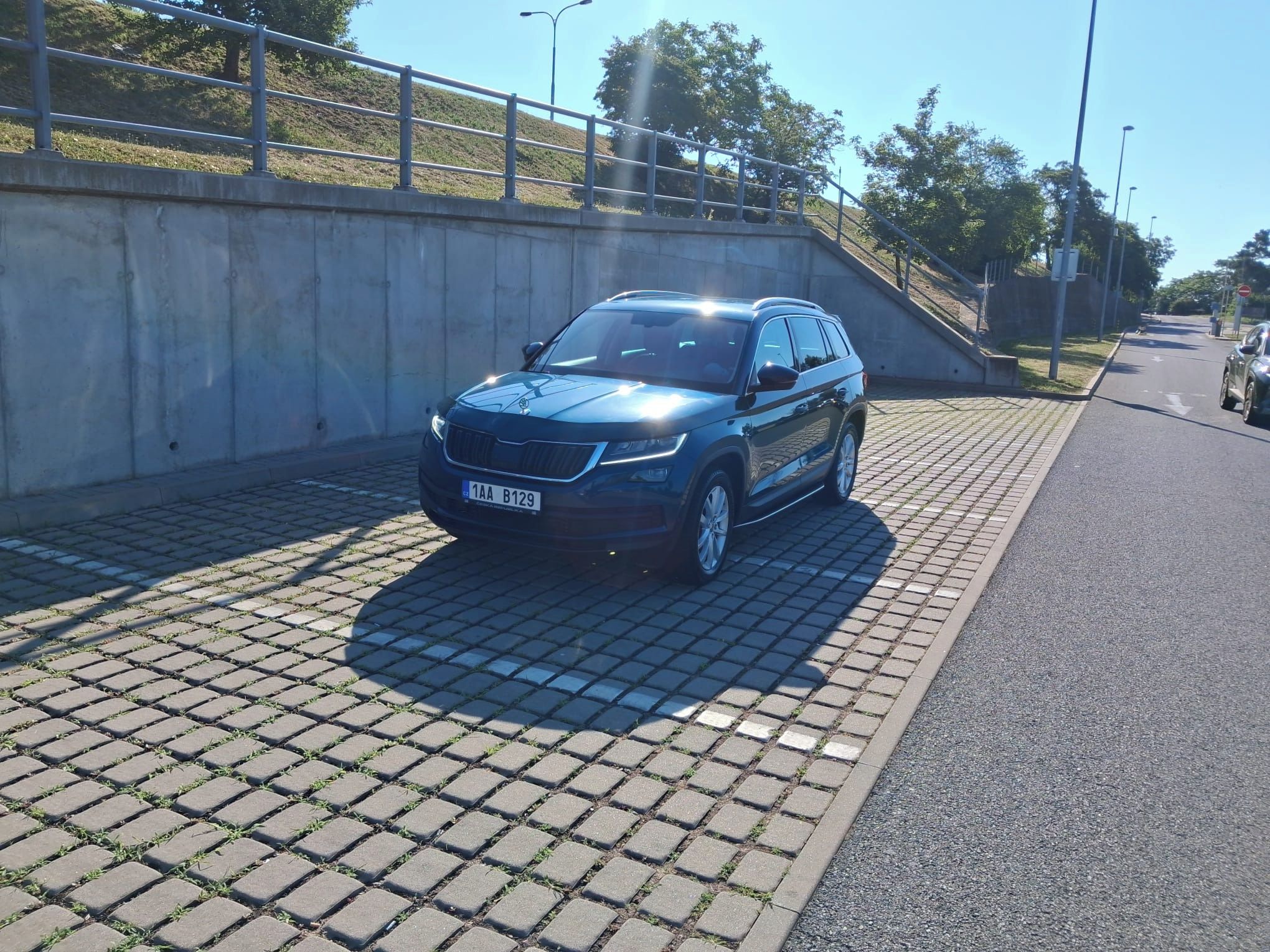 Škoda Kodiaq, Škoda Kodiaq 2.0 TDI 4x4 200ps - fotka 4