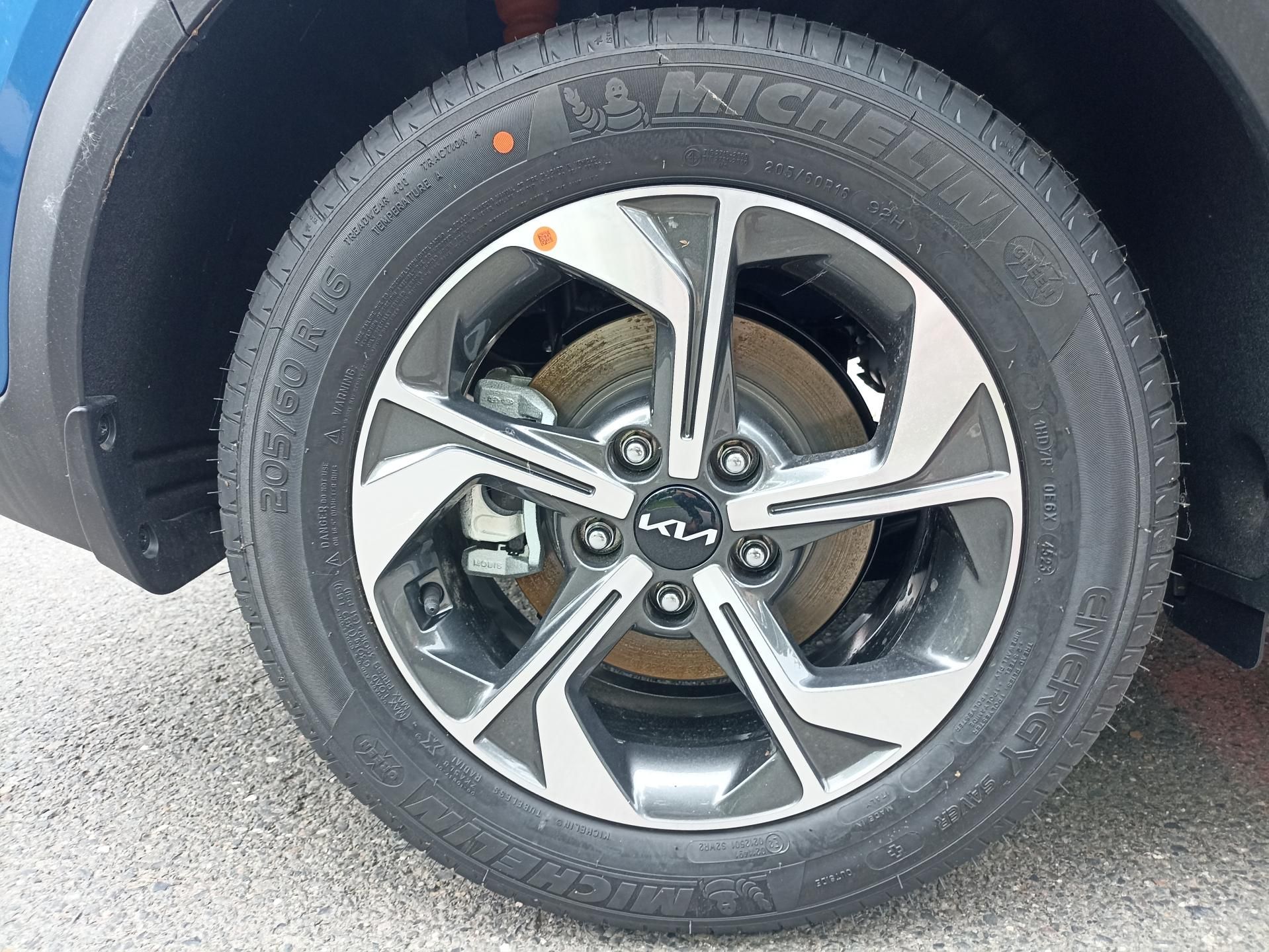 Kia XCee´d, 1.6 T-GDi 7DCT  Exclusive - fotka 5