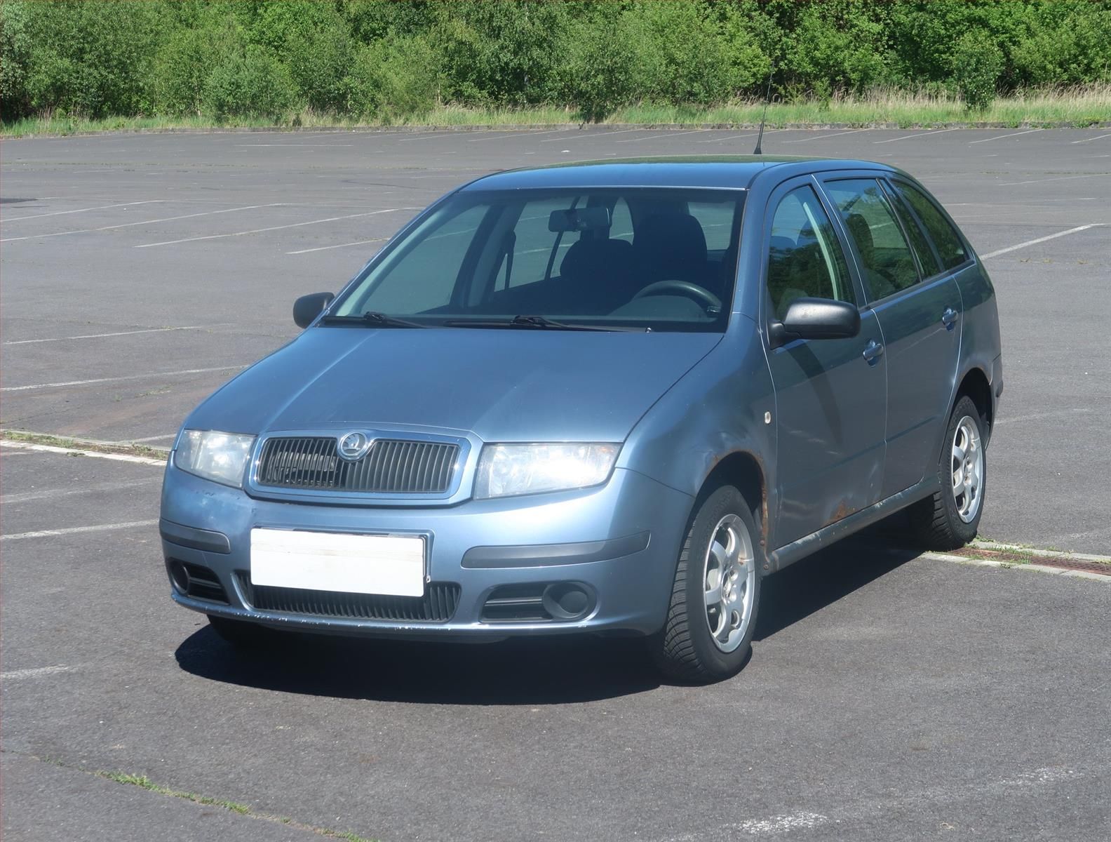 Škoda Fabia, 1.4 16V, Ambiente, Tažné - fotka 2