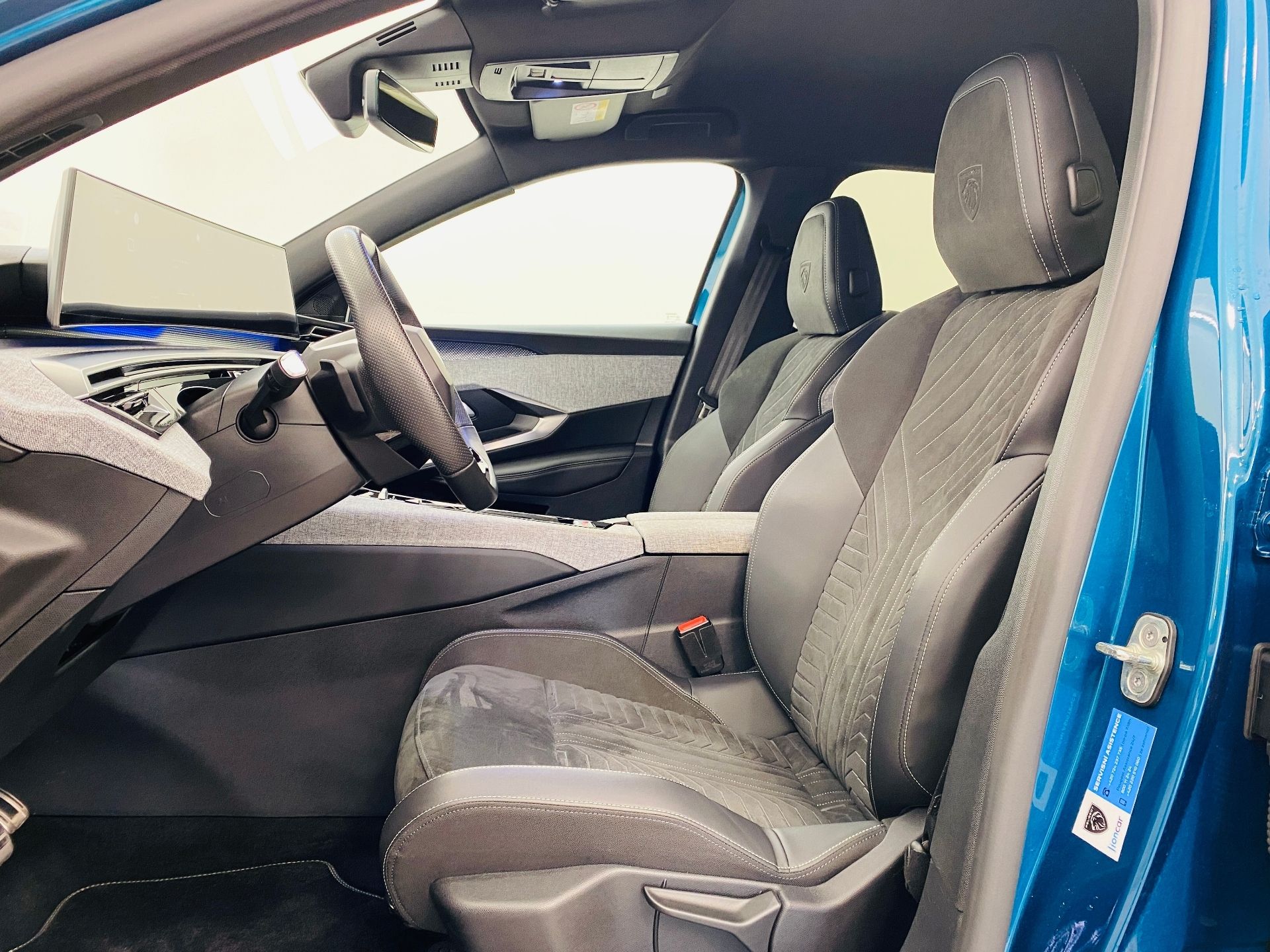 Peugeot 3008, e-DCS6 Hybrid Allure - fotka 5