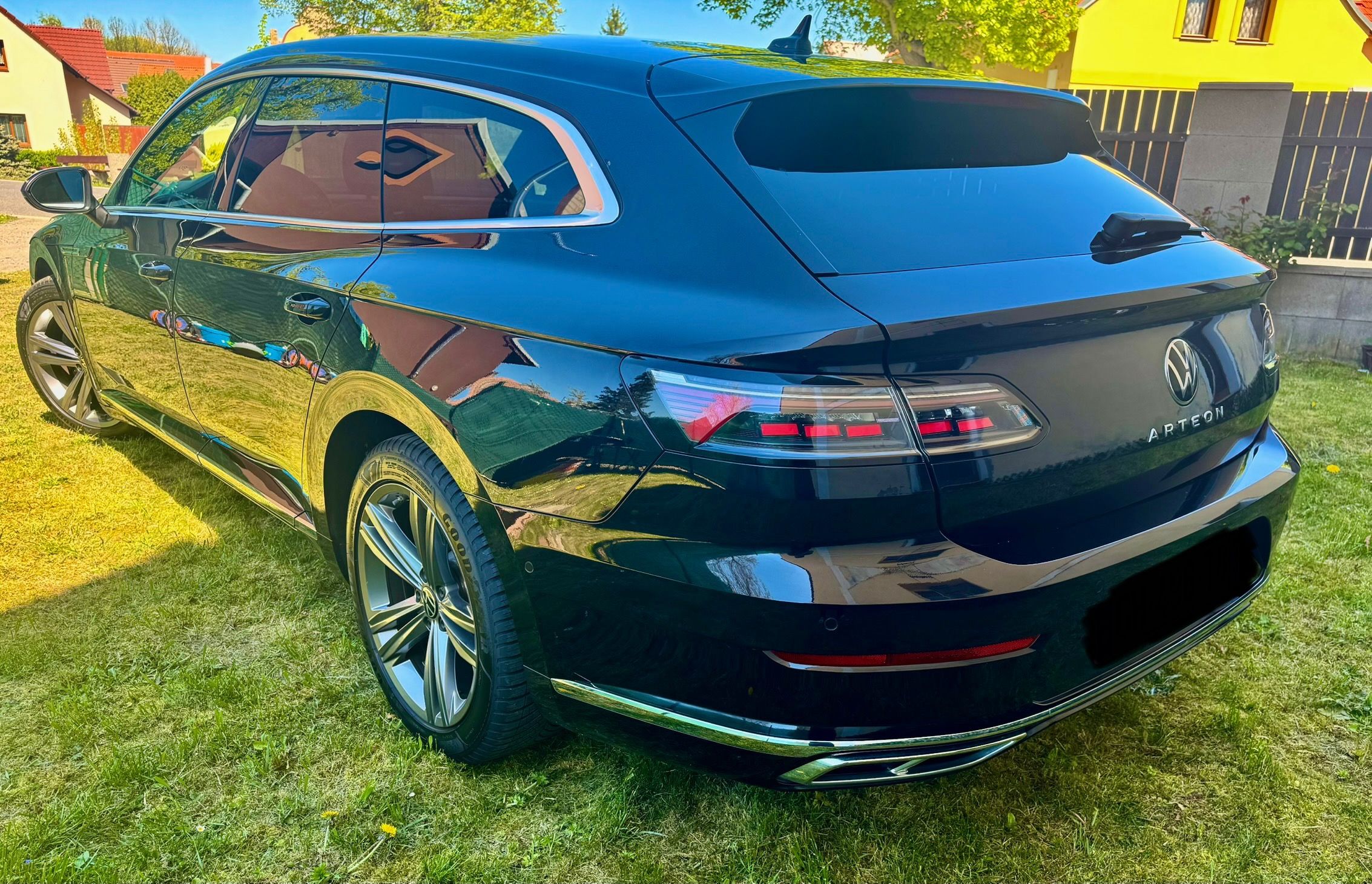 Volkswagen Arteon, R-LINE Shooting Brake 2.0TDI - fotka 2