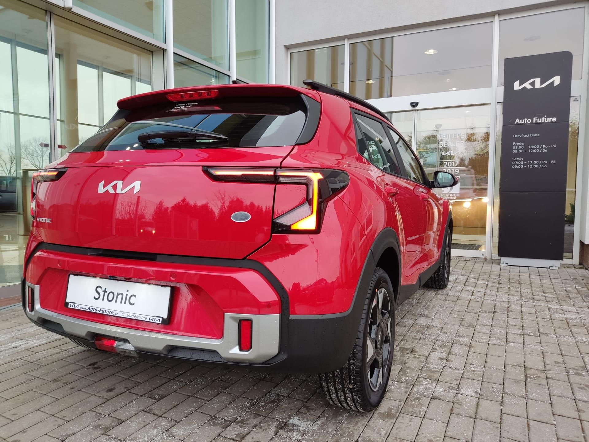 Kia Stonic, 1,0 T-GDi SPIN - fotka 5