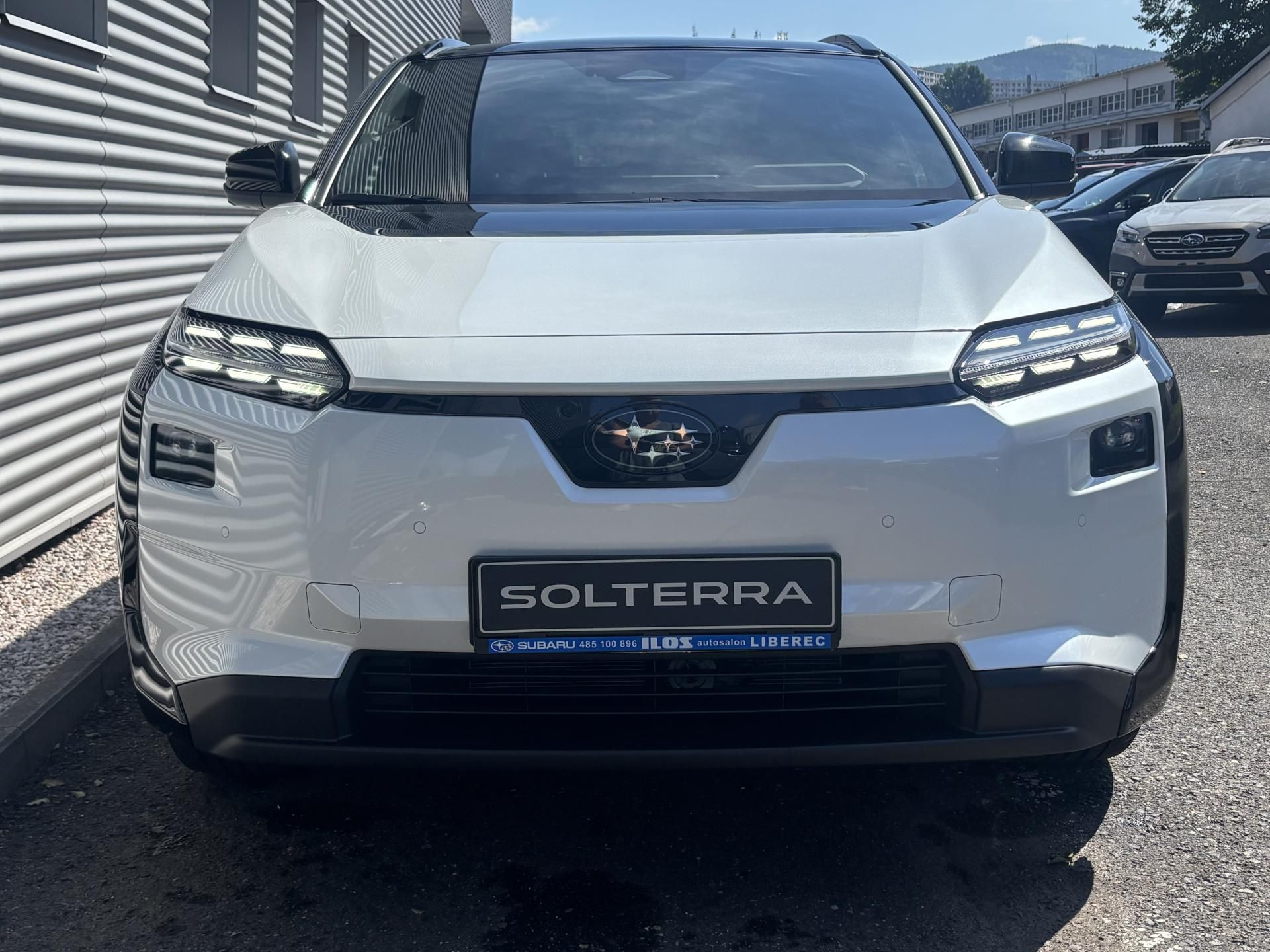 Subaru Solterra, Touring 73 kWh AWD 252 kW - fotka 4