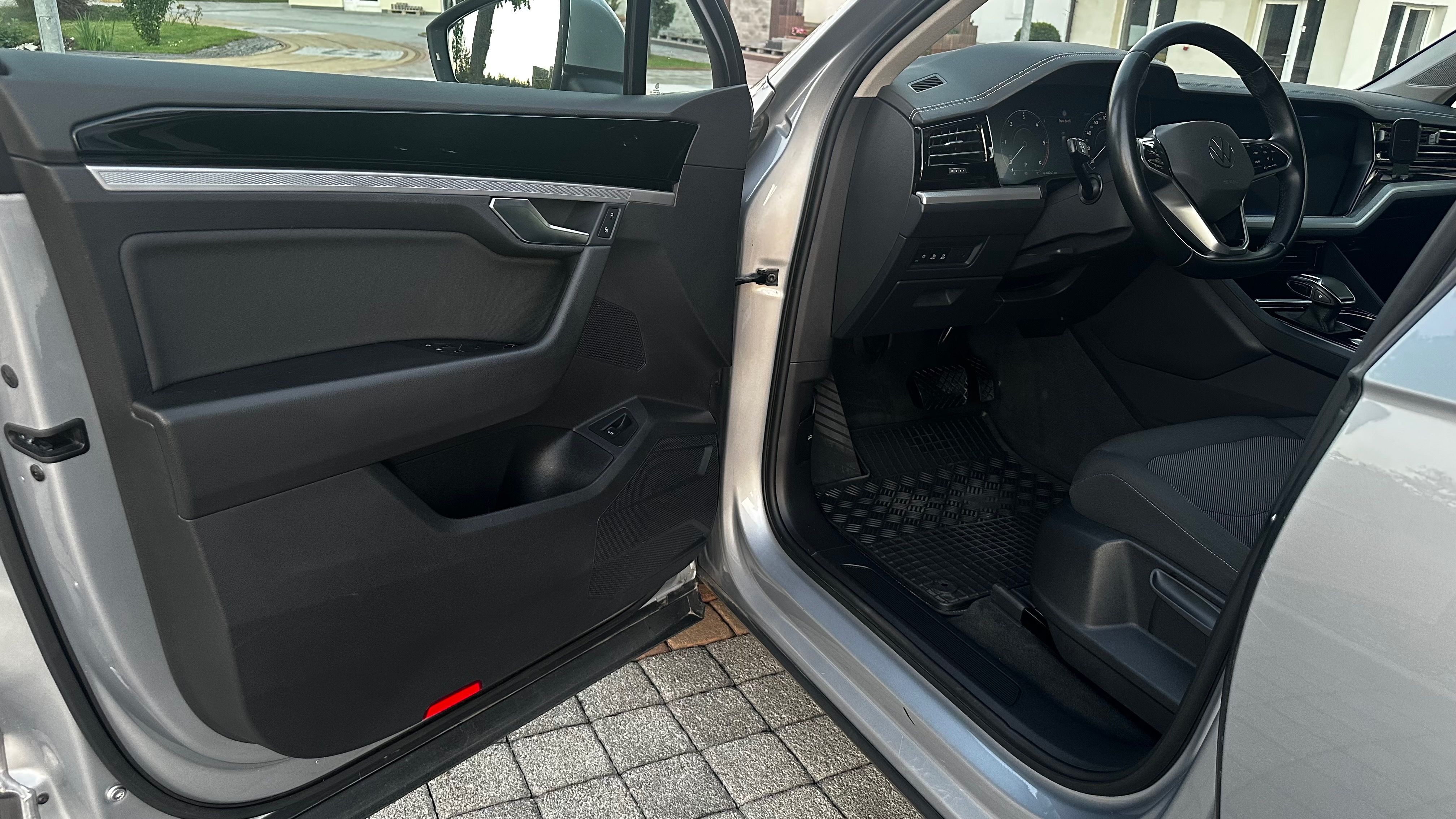 Volkswagen Touareg, 3.0TDi,4MOTT.,VIRTUAL,ČR, DPH! - fotka 6