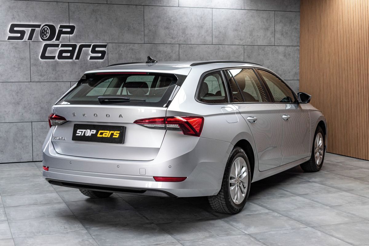 Škoda Octavia, 2.0 TDI DSG*ACC*BLIS*CARPLAY* - fotka 6