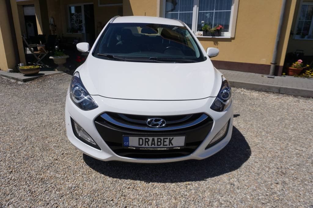 Hyundai i30, 1,6 1.Majitel  nové v ČR