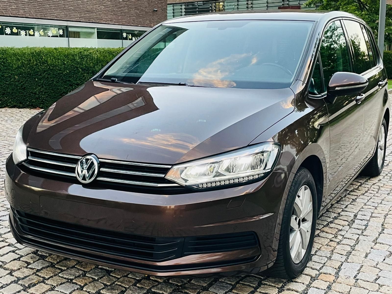 Volkswagen Touran, 1.6TDI MAN 7MIST LED SERVISKA - fotka 3