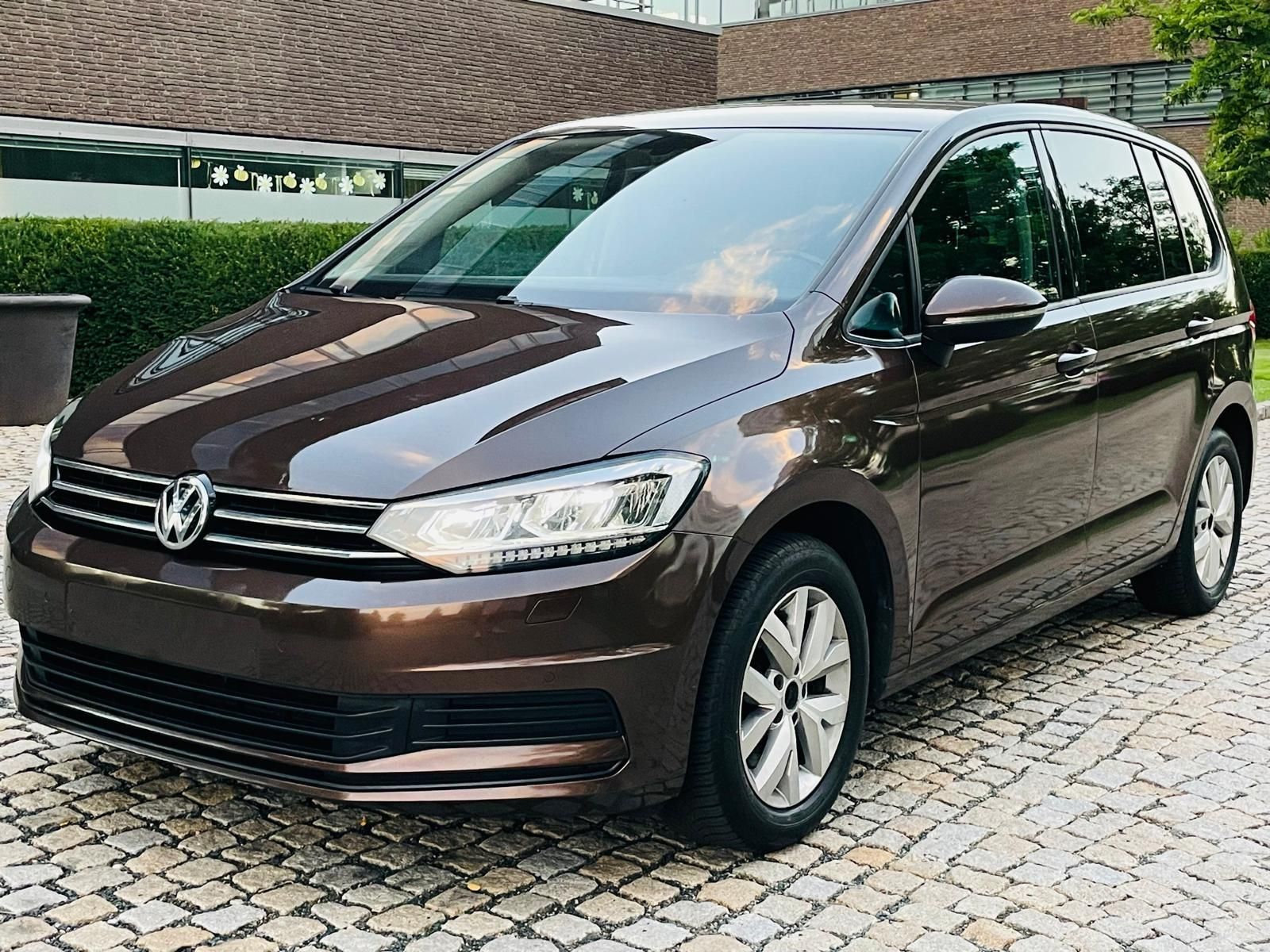 Volkswagen Touran, 1.6TDI MAN 7MIST LED SERVISKA - fotka 4