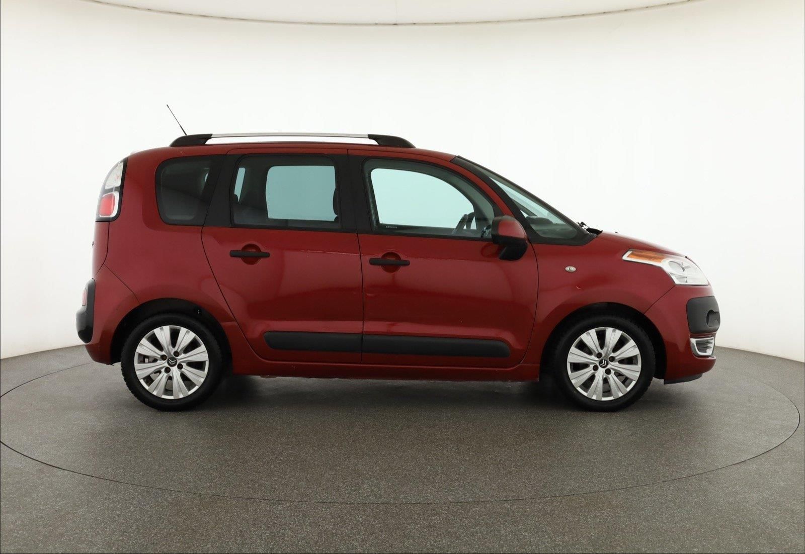 Citroën C3 Picasso, 1.4 i, Parkovací asistent - fotka 6