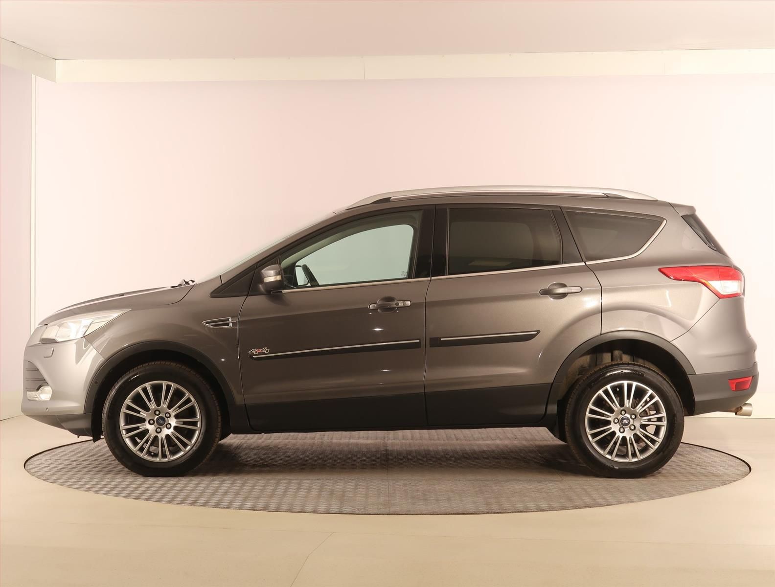 Ford Kuga, 2.0 TDCi, 4X4, Serv.kniha - fotka 3