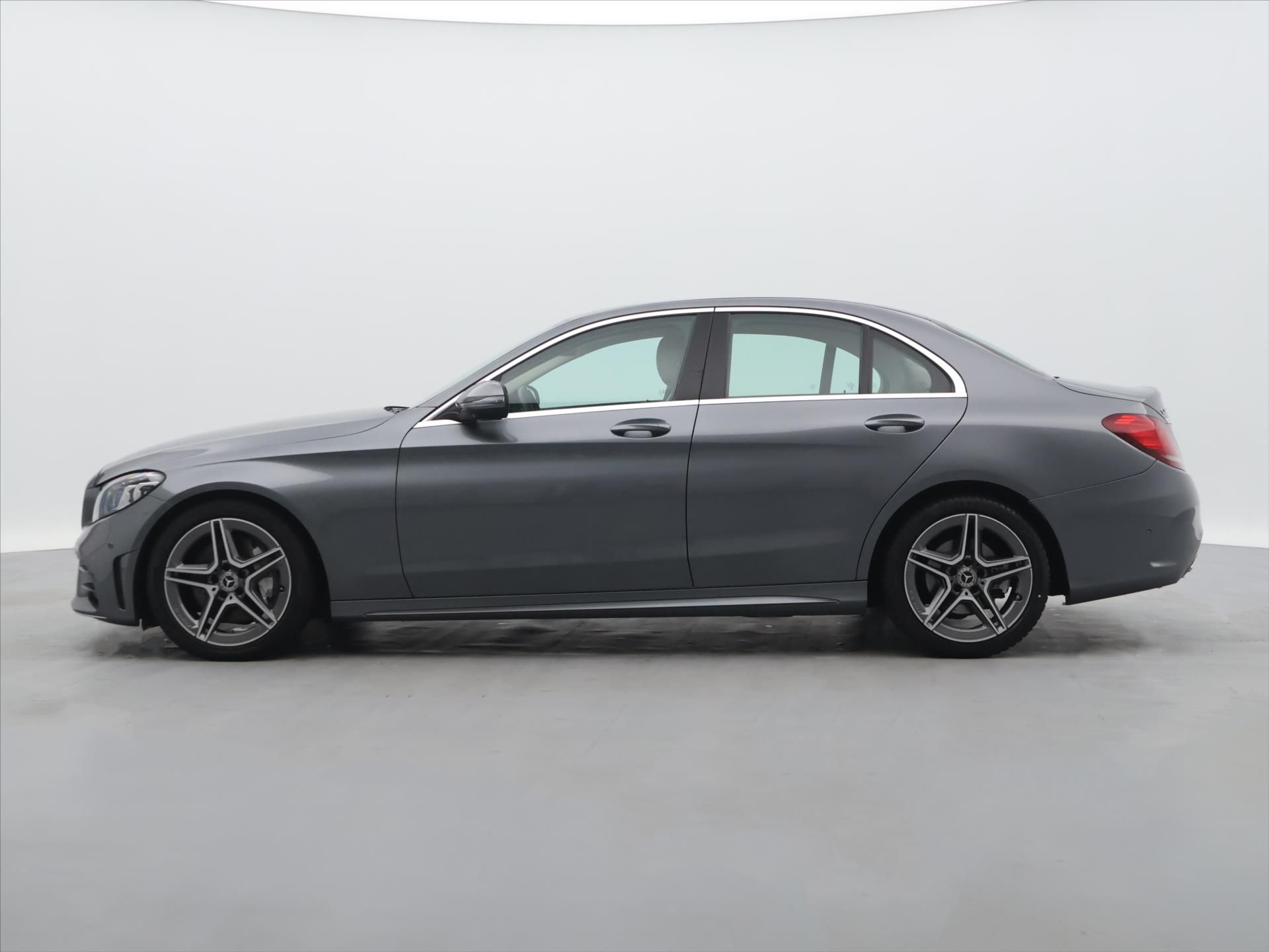 Mercedes-Benz Třídy C, 2,0 C300 190 kW CZ AMG paket - fotka 4