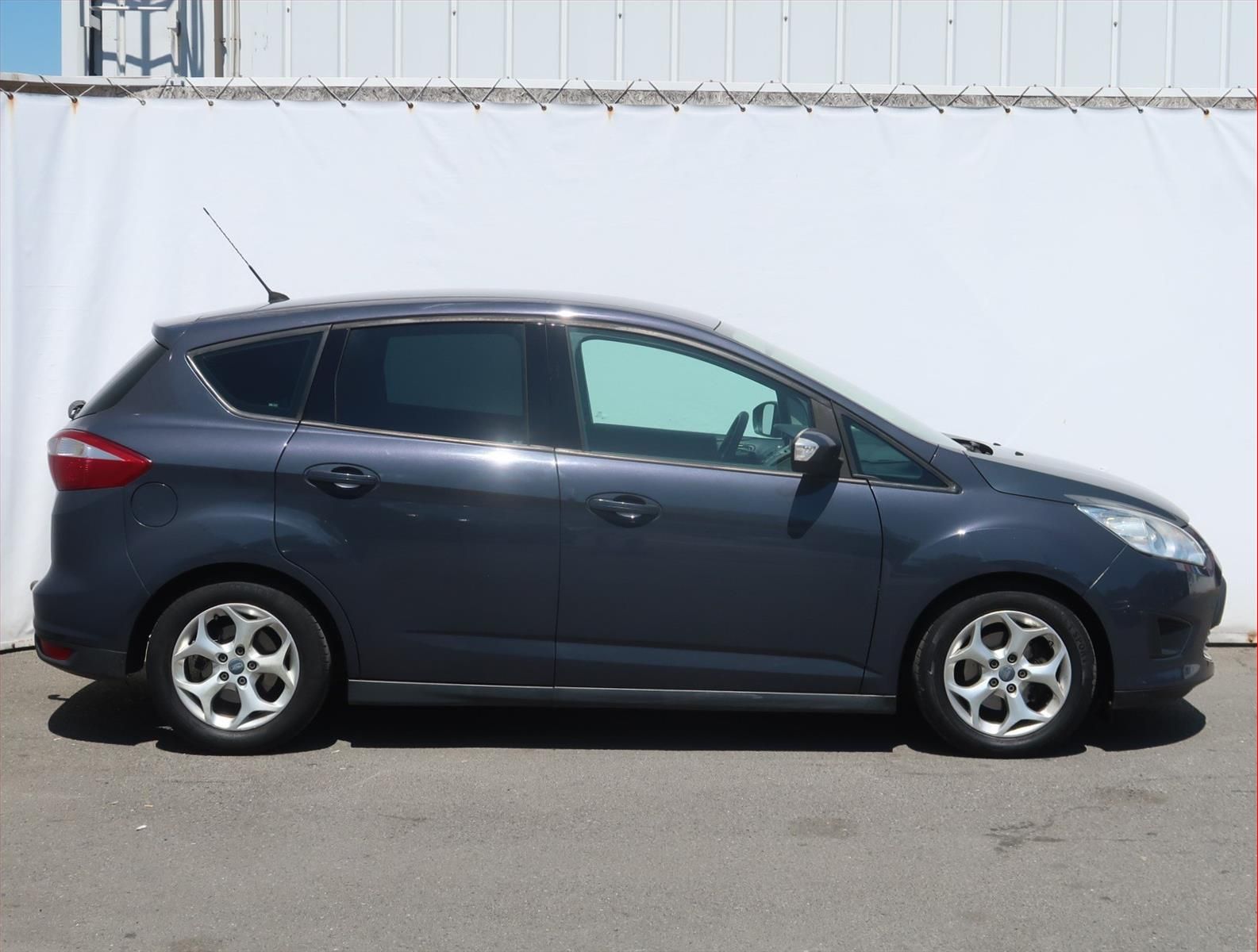 Ford C-MAX, 1.6 TDCi, Trend, Serv.kniha - fotka 6