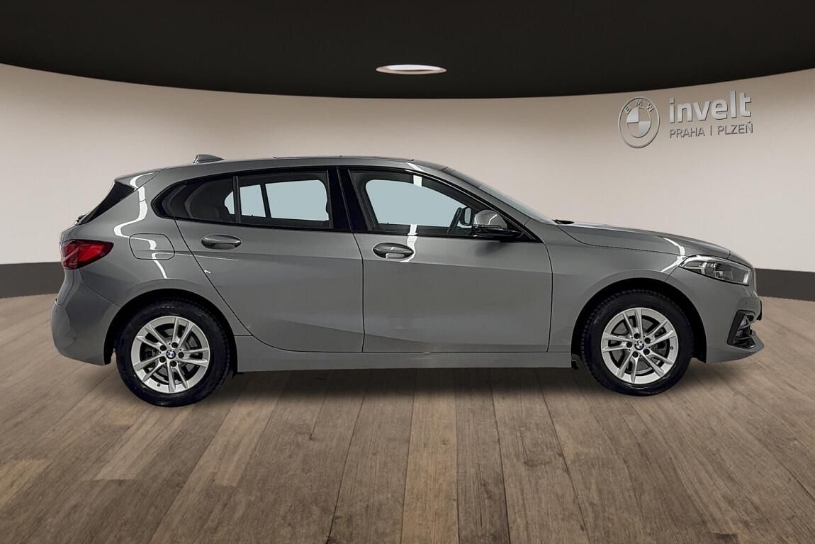 BMW Řada 1, 118i - fotka 2