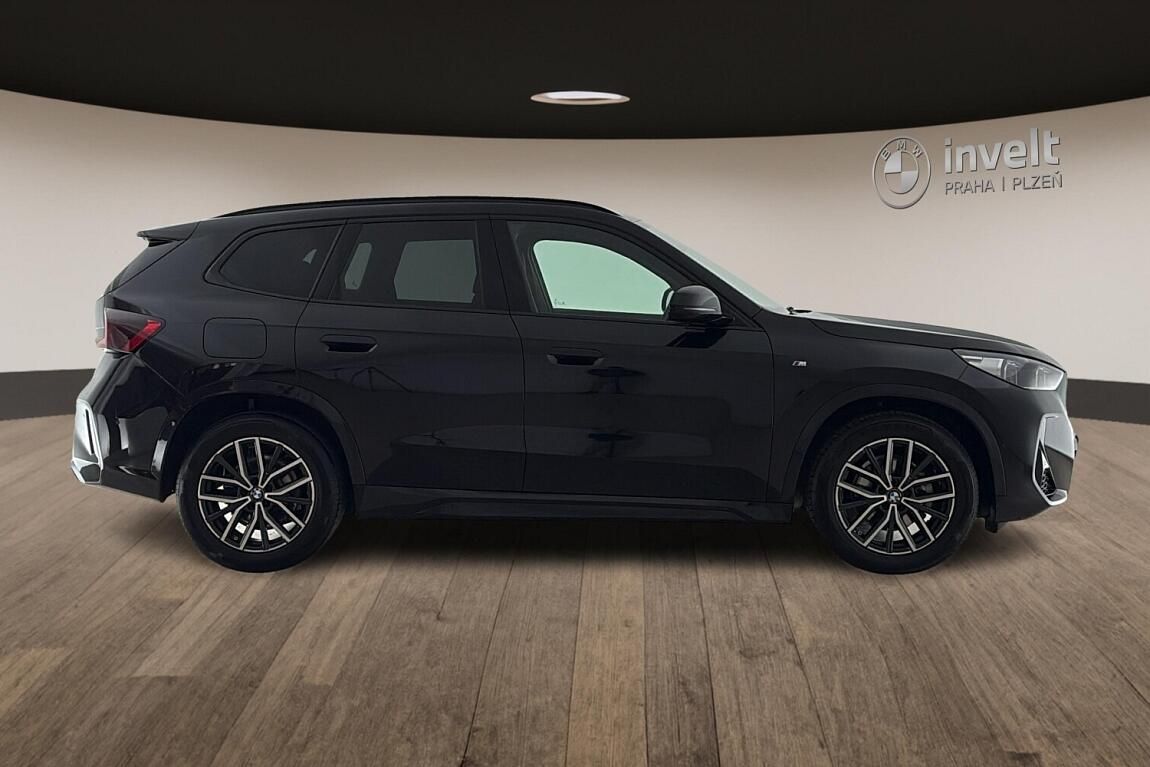 BMW X1, sDrive18i - fotka 2