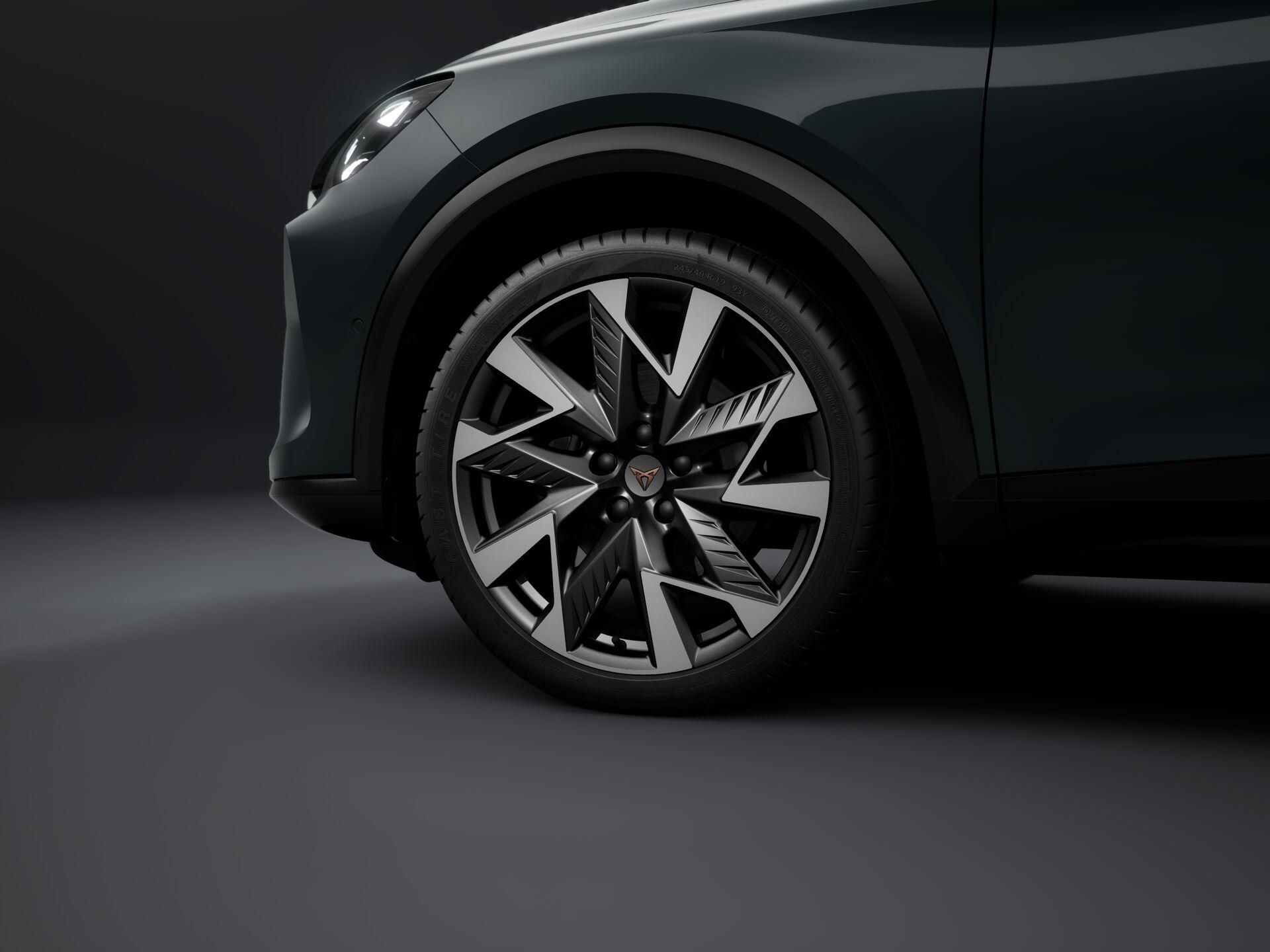 Cupra Formentor, 1.5 eTSi / 110 kW - fotka 4