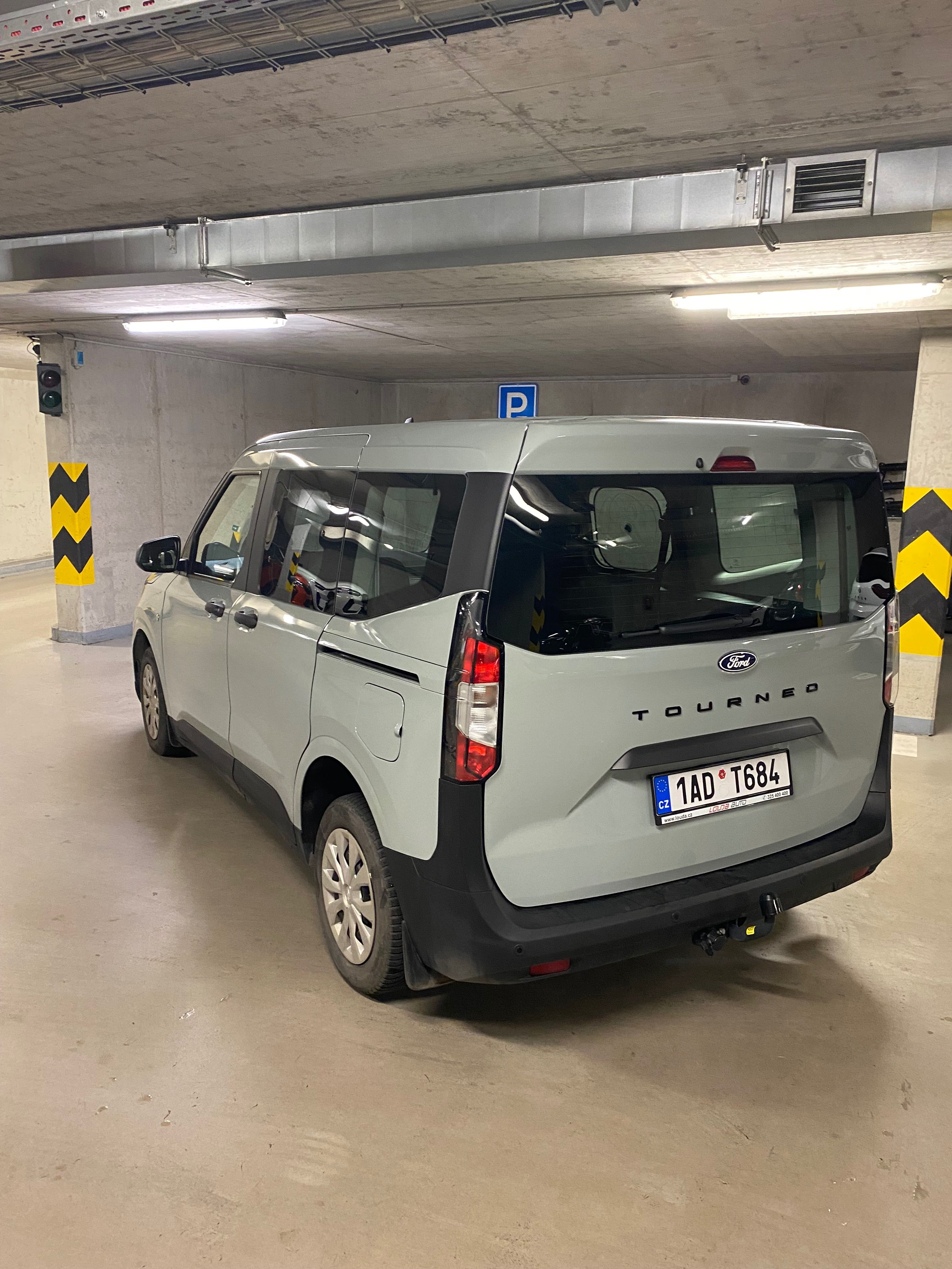 Ford Tourneo Courier, 1.0 BA 92 kW - fotka 4