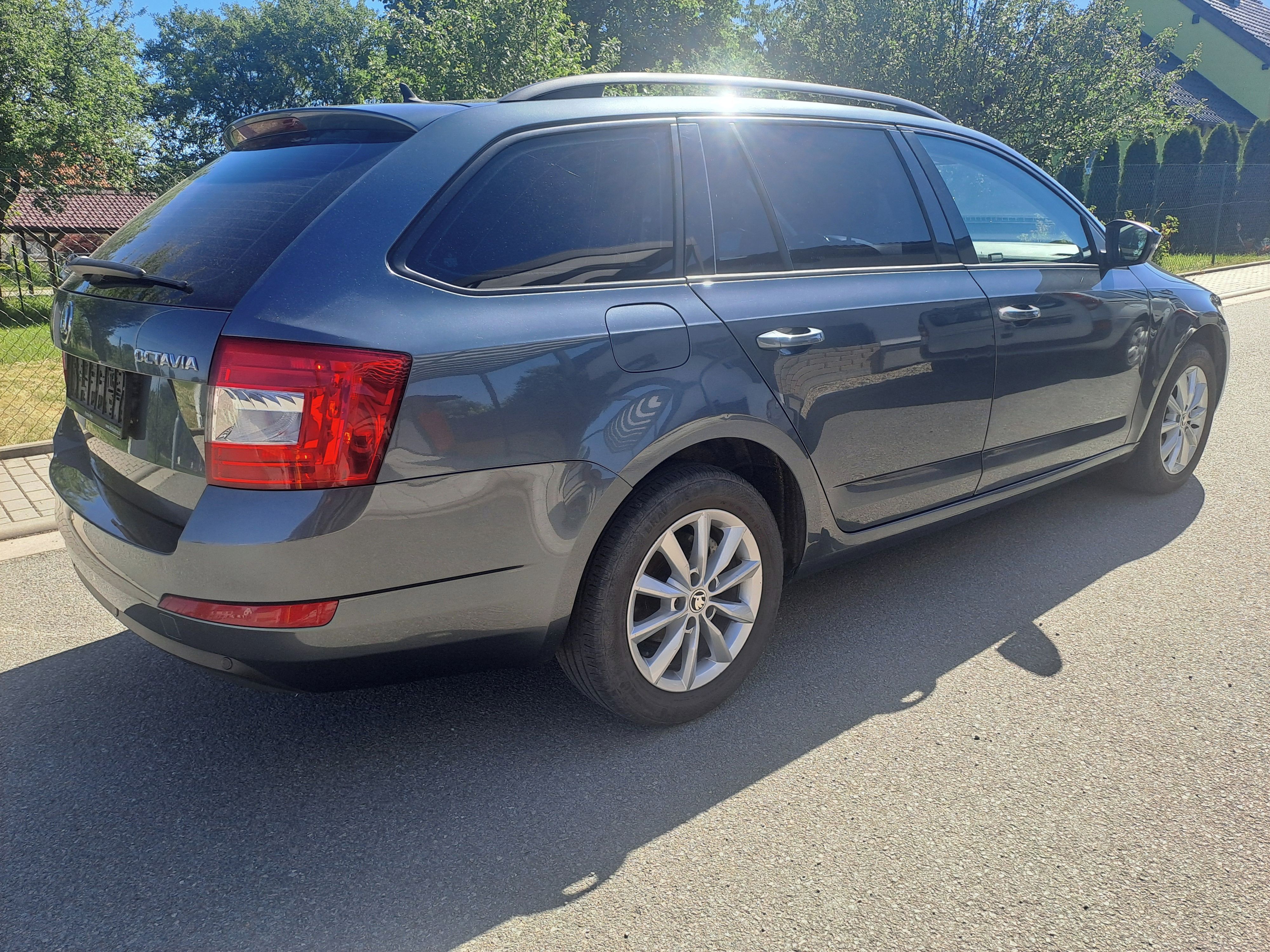 Škoda Octavia, ČR,2.MAJ,SERVISOVANÁ,HEZKÁ! - fotka 4