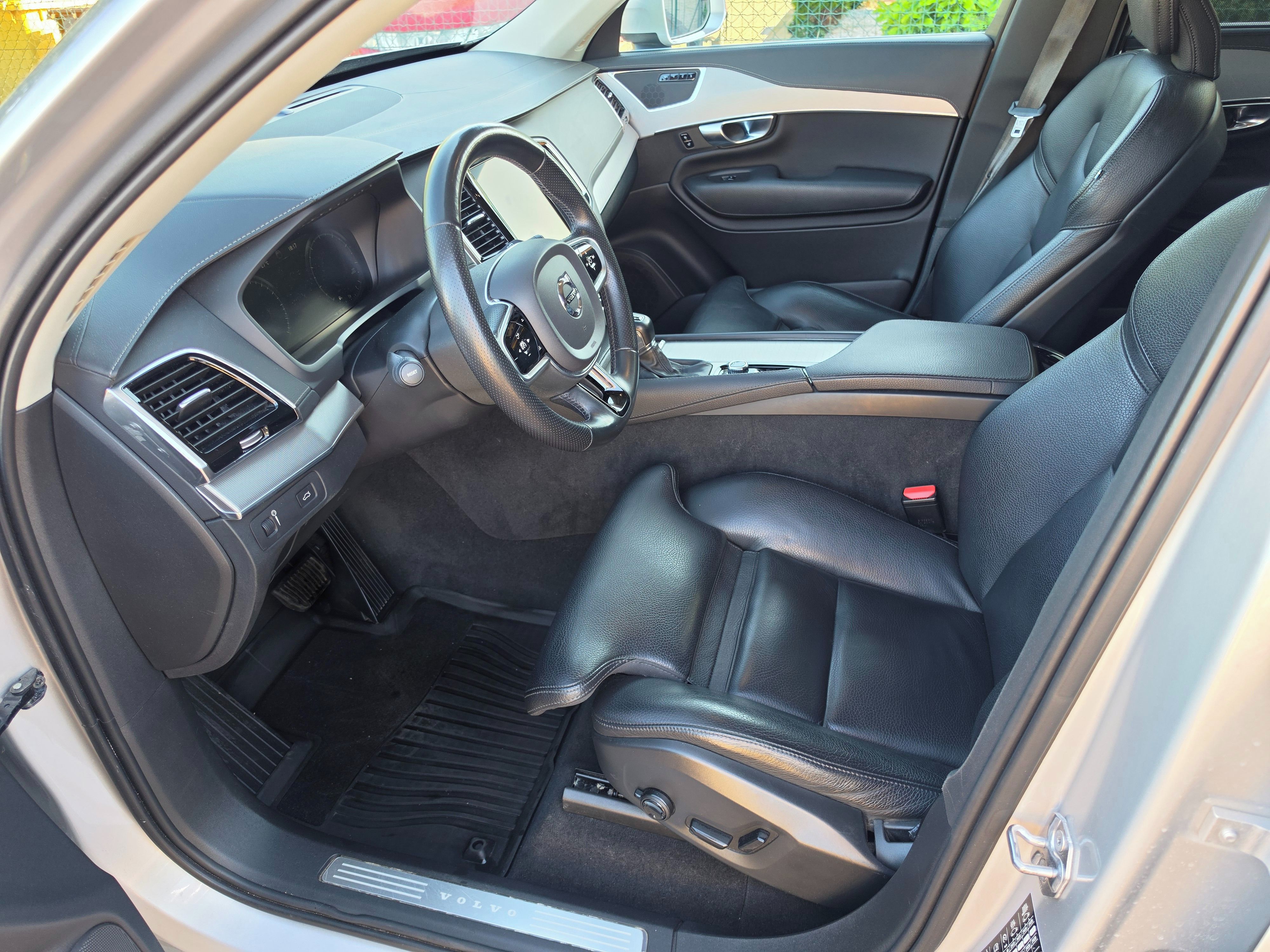 Volvo XC90 - fotka 6