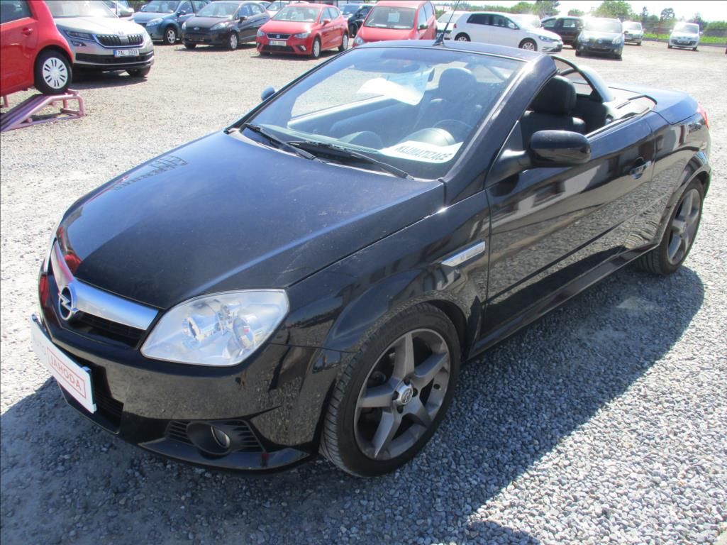 Opel Tigra, 1,8 i,klima,serv.kniha, - fotka 3