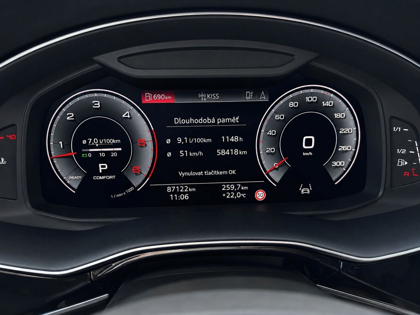 Audi Q8, Audi Q8 45 TDI quattro, Matrix - fotka 5