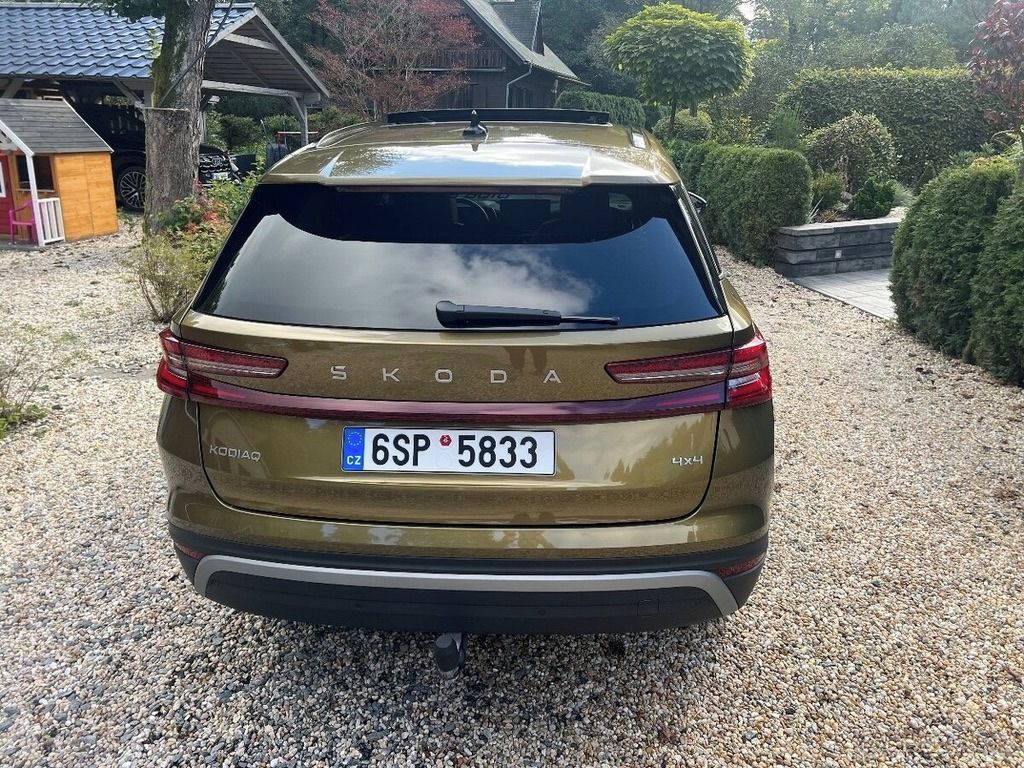 Škoda Kodiaq, 2.0TDI 4x4 EXCLUSIVE SELECTION - fotka 4