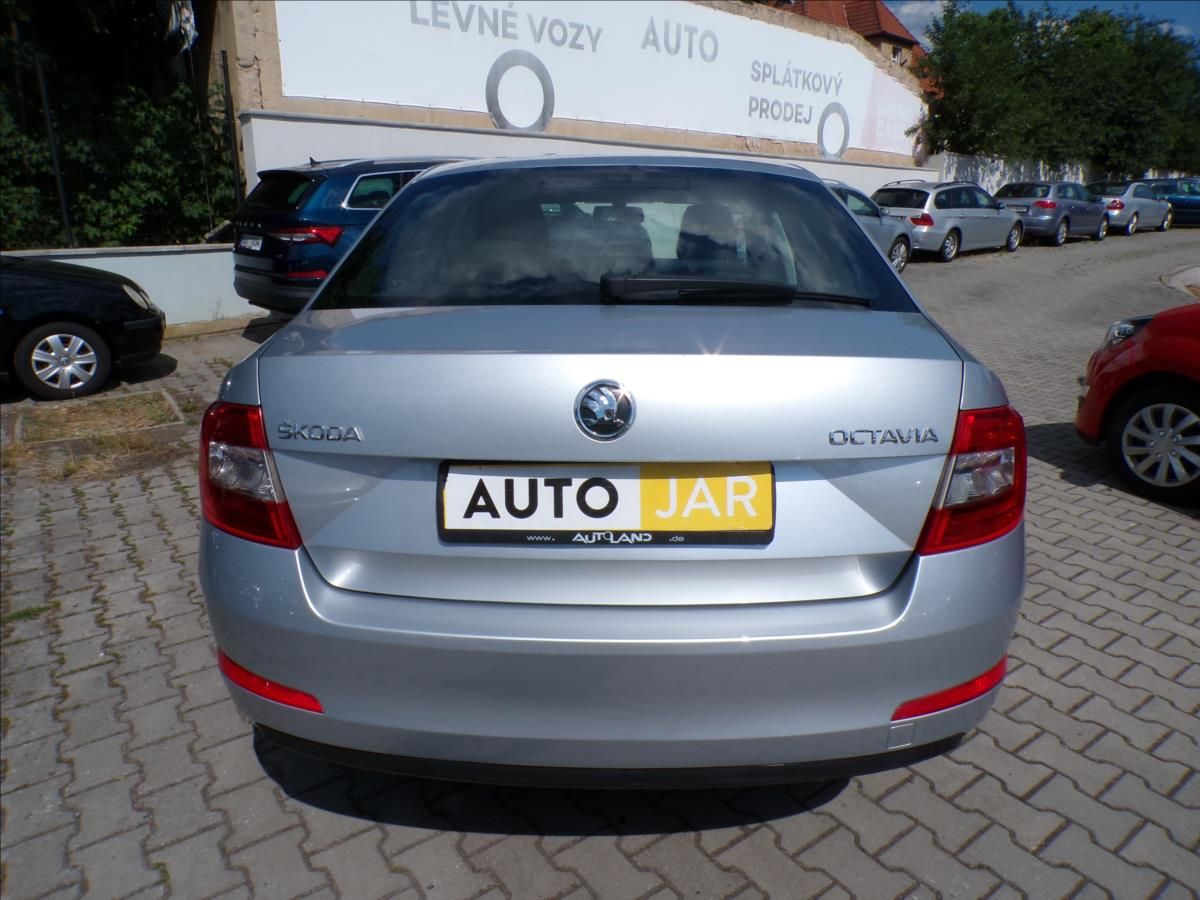 Škoda Octavia, 1,6 TDI  DIGI.KLIMA - fotka 6
