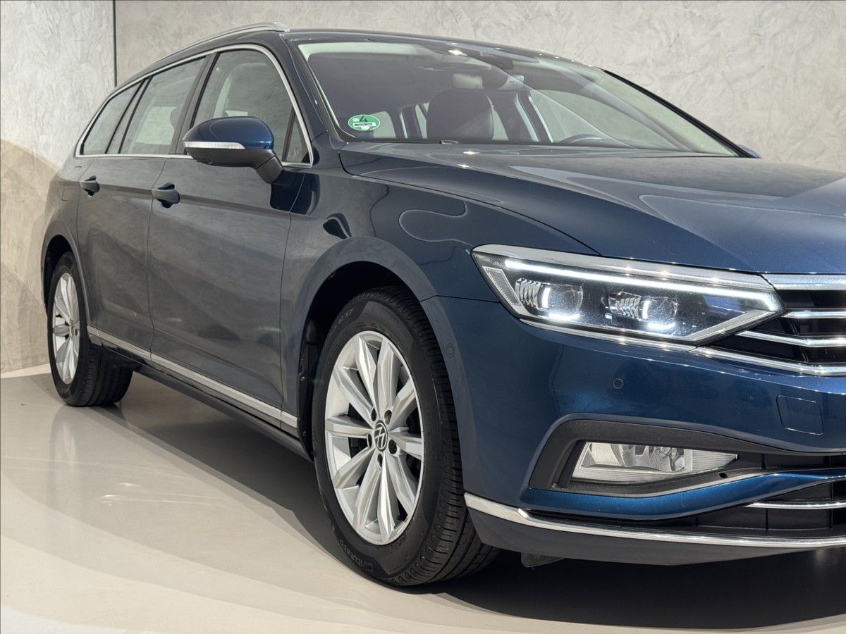 Volkswagen Passat, 2,0 TSi  DSG Elegance Virtual - fotka 5