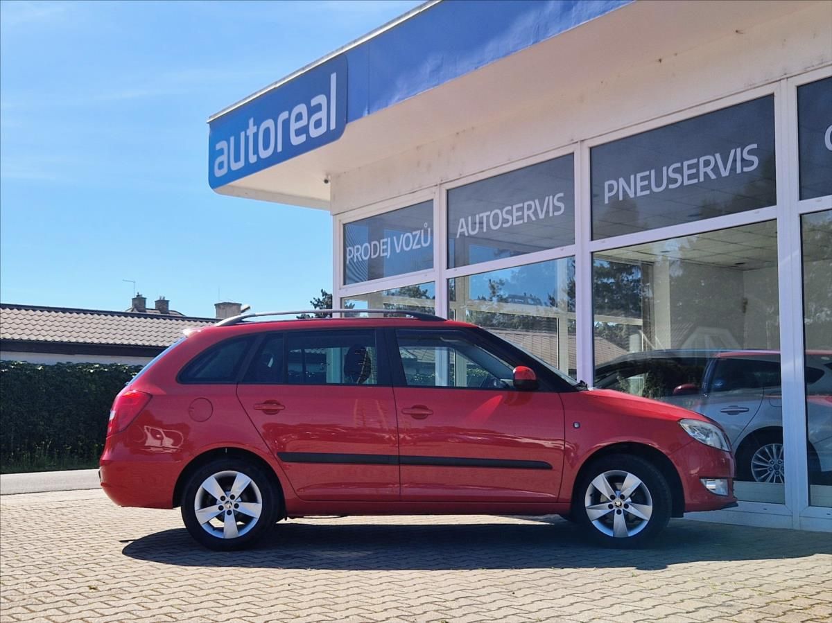Škoda Fabia, 1,2 TSI STŘE.OKNO KLIMA ZIMAKY - fotka 6