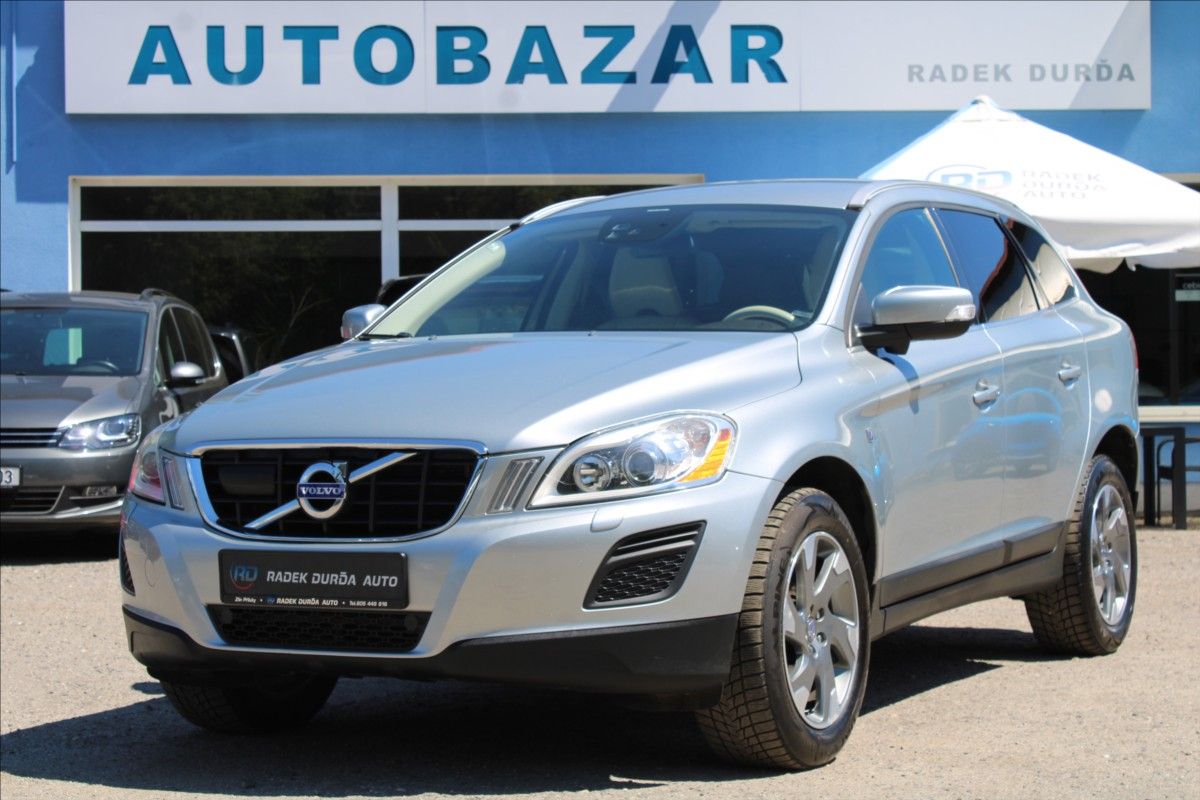 Volvo XC60, 2,4 D4 ČR,A/T,4x4,OCEAN RACE