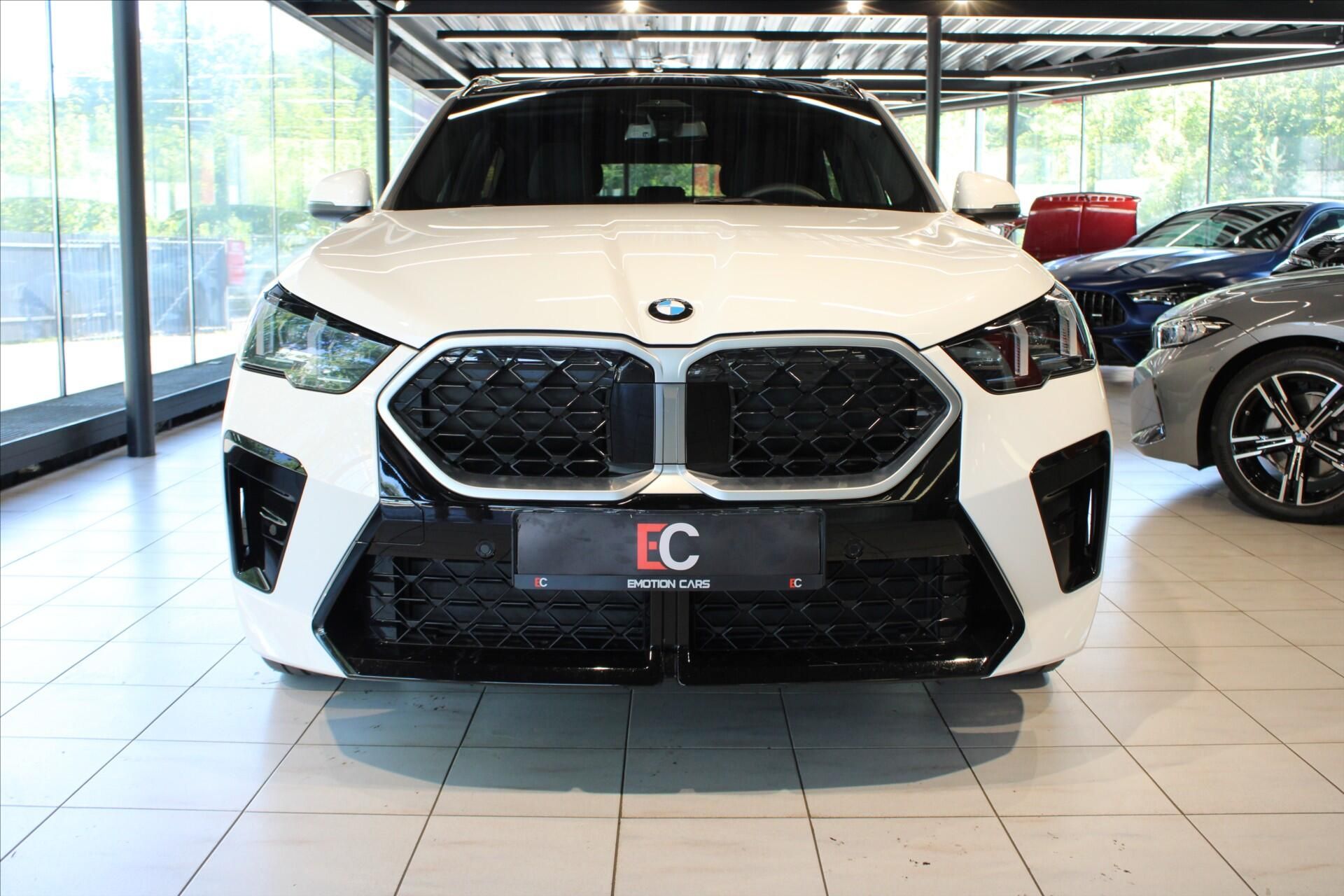 BMW X2, xDrive20d M Sport DAPlus/Pano/ - fotka 2