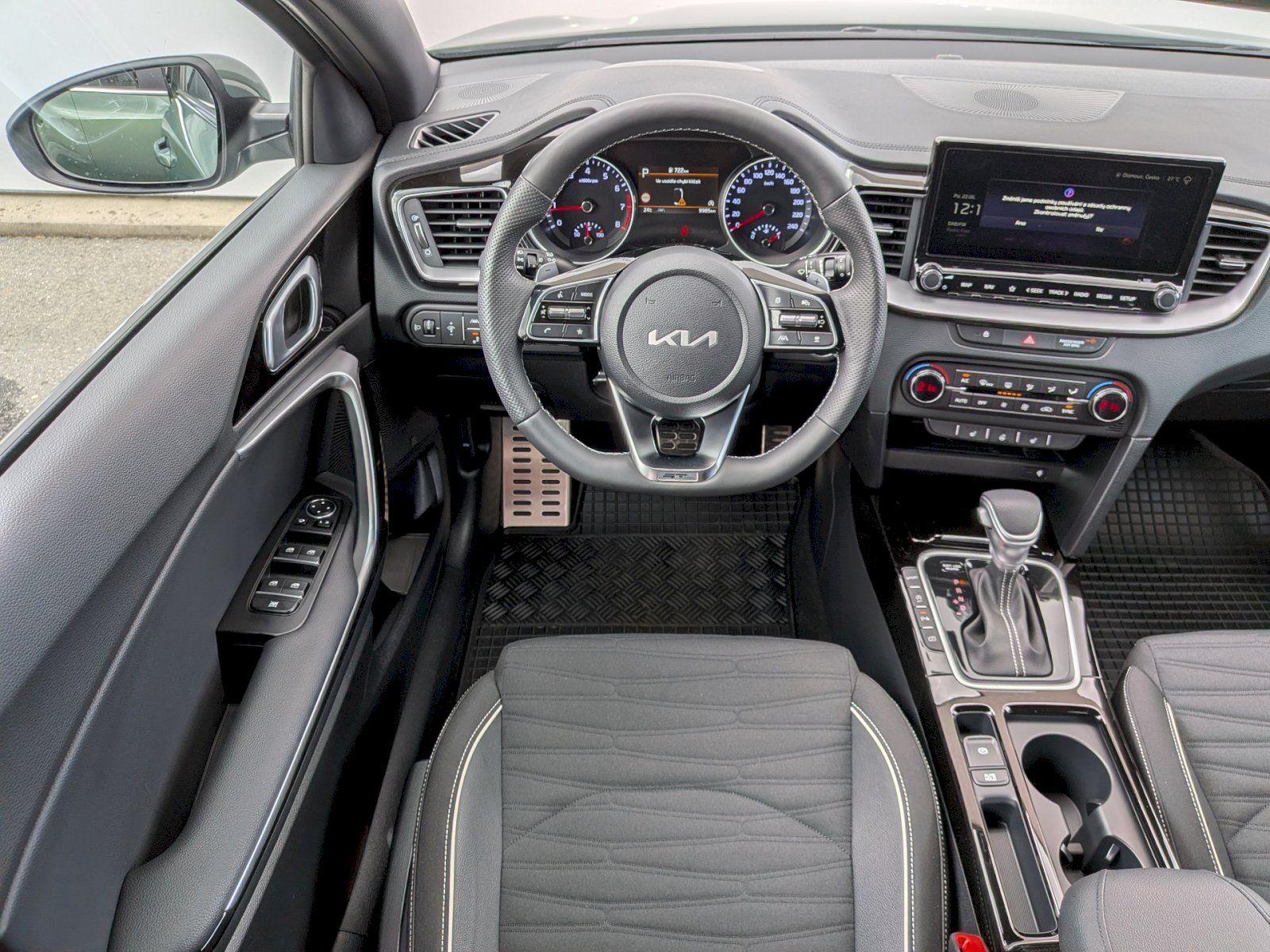 Kia Cee´d, SW GT- LINE 1.5 / 118kW  7 DCT - fotka 5