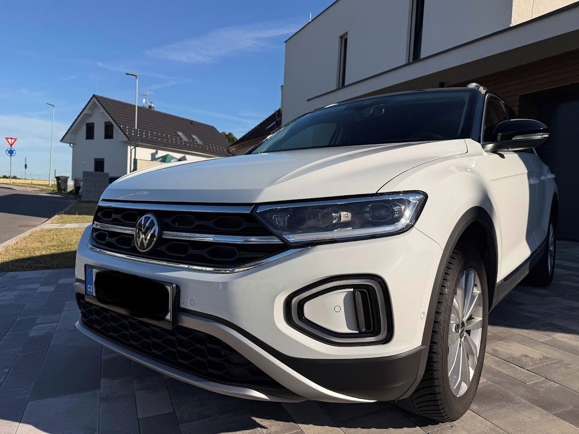 Volkswagen T-Roc, Volkswagen T-Roc 1.5 TSI tažné - fotka 2