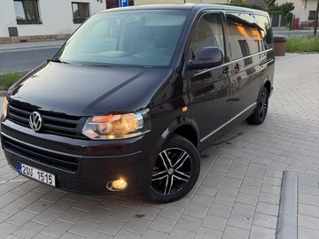 Volkswagen Multivan T5.1 Facel