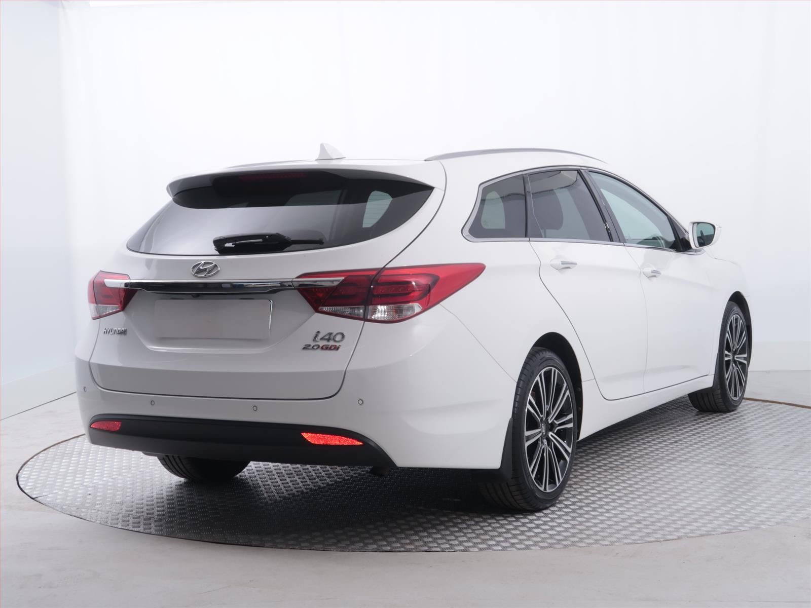 Hyundai i40, 2.0 GDI, Serv.kniha, Navi - fotka 5